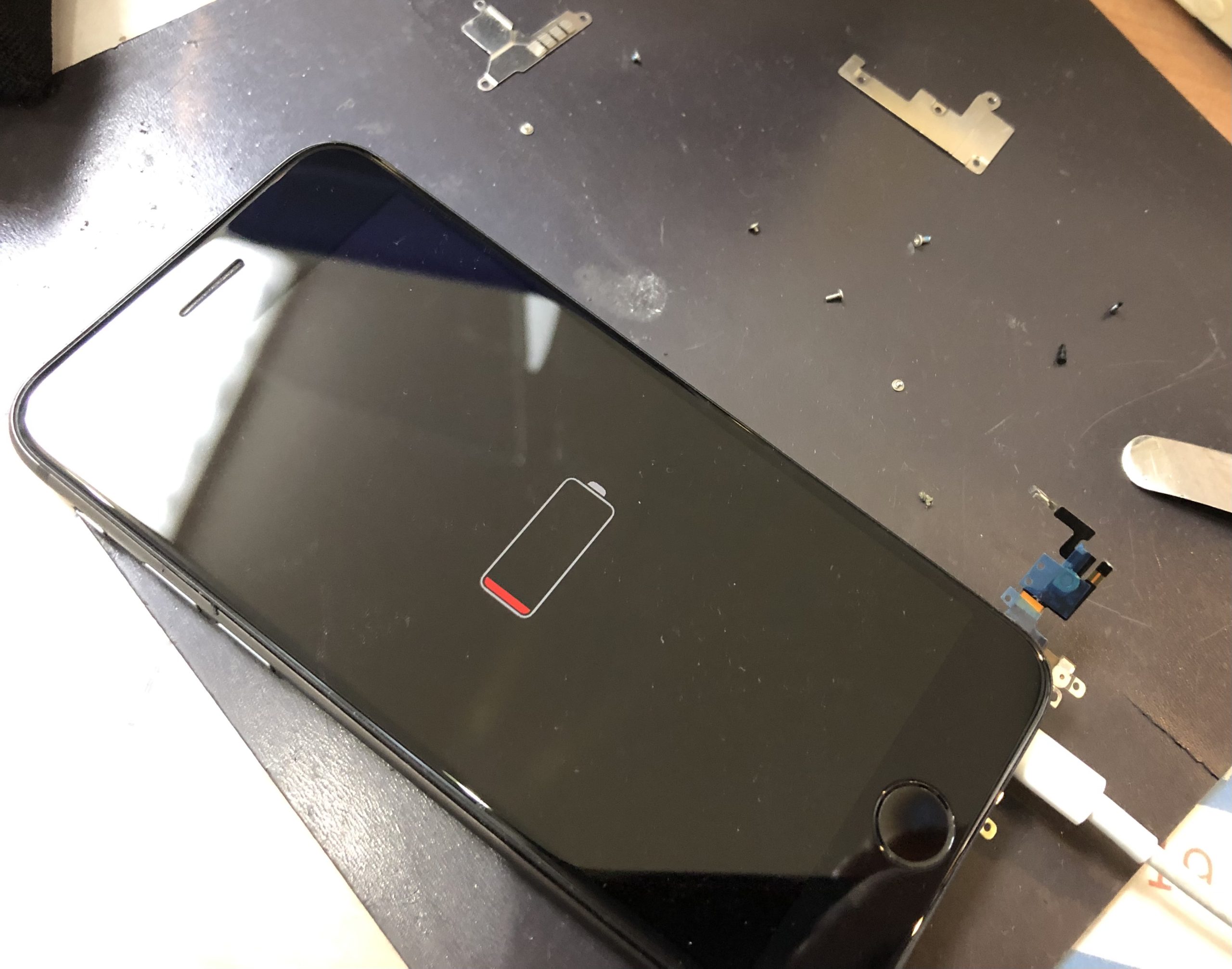【iPhone8】充電できない（本厚木）