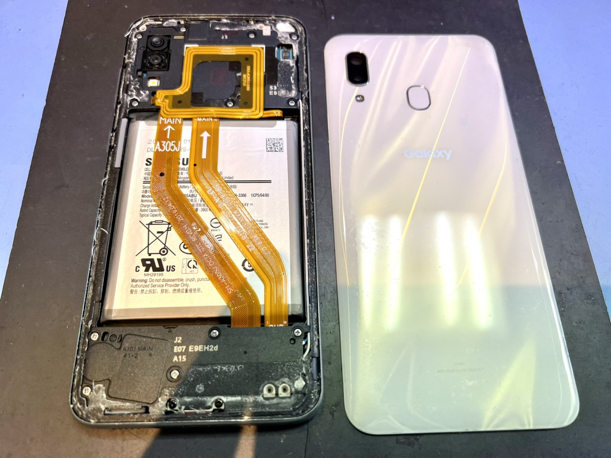 【Galaxy A30】バッテリー交換（本厚木）