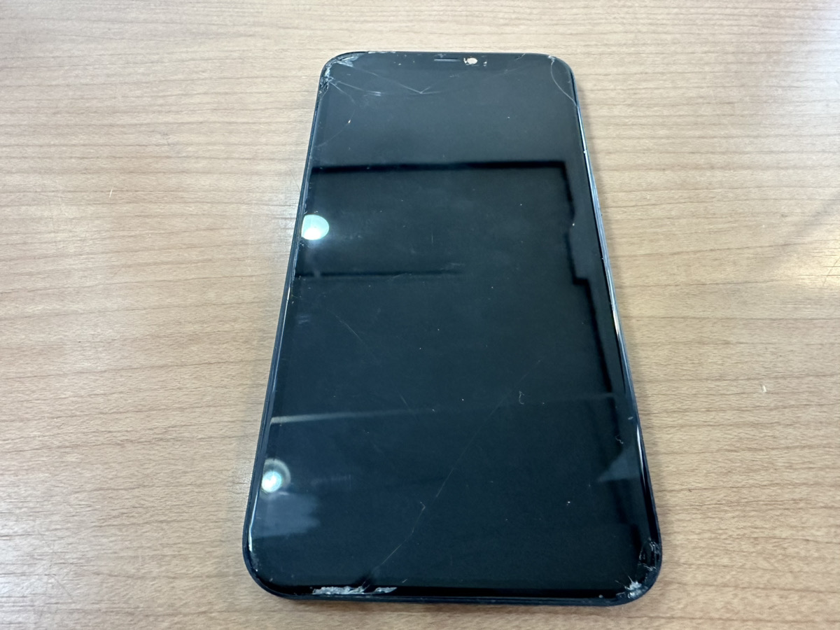 【iPhone11】タッチ不良（本厚木）