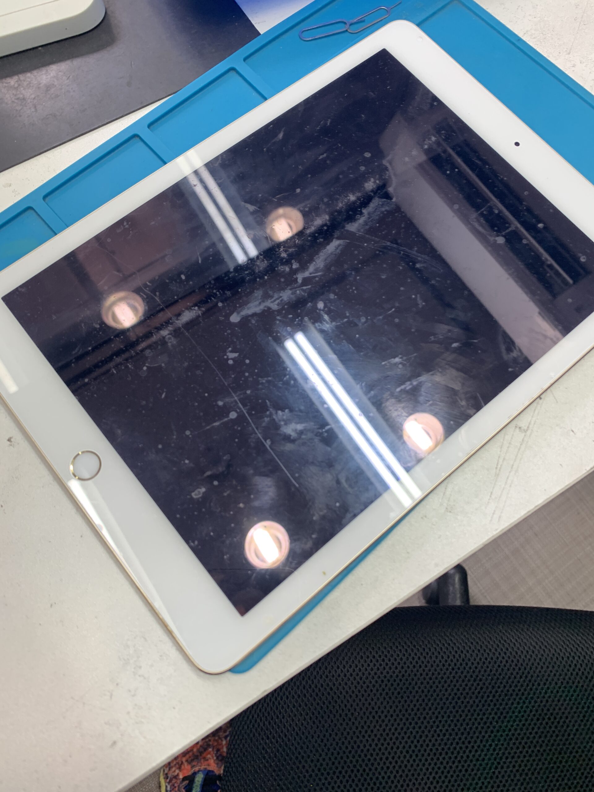 iPad Air2のバッテリー交換【練馬店】
