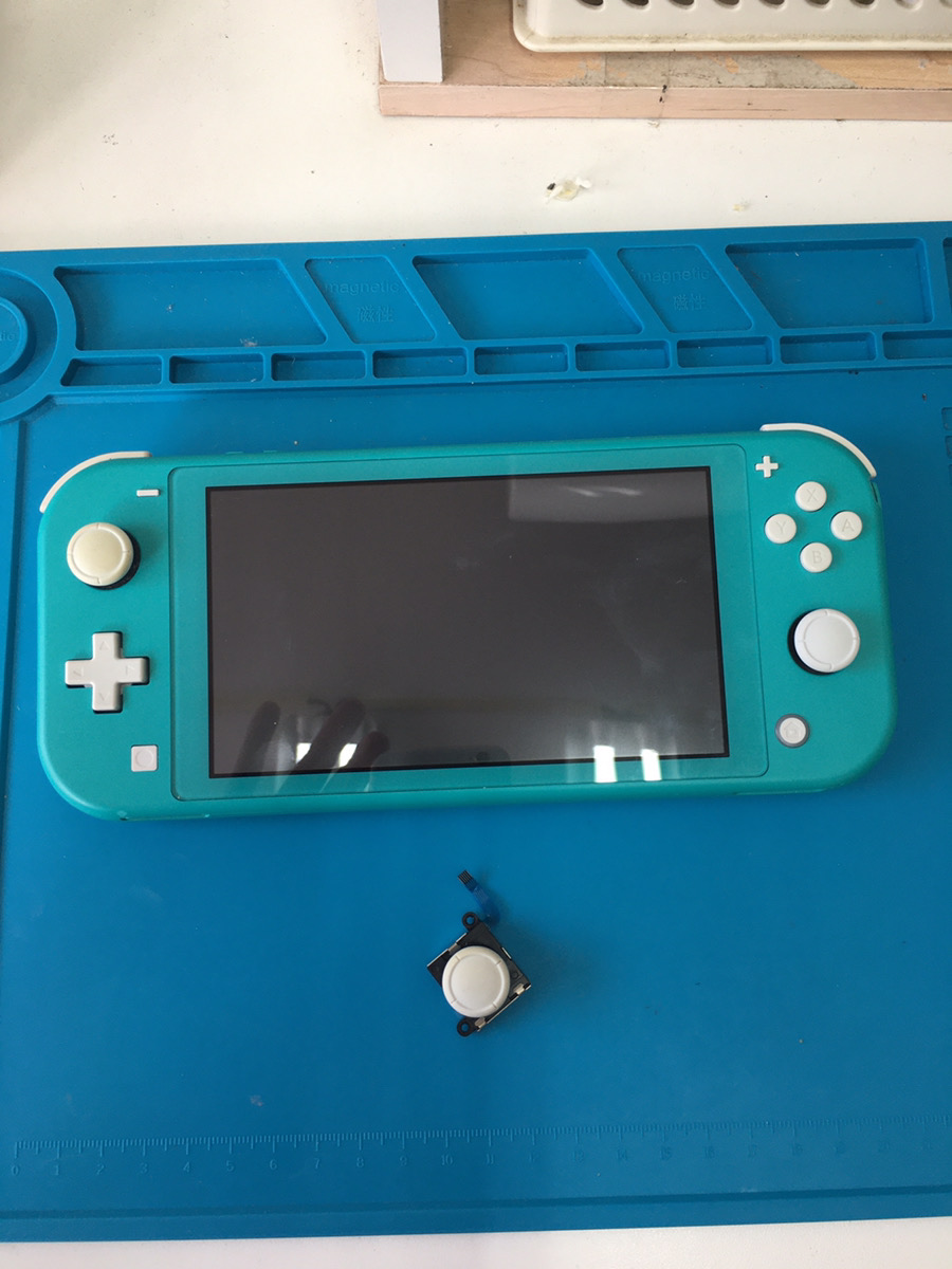 Switch Lite ジョイコンアナログスティック交換【東久留米】