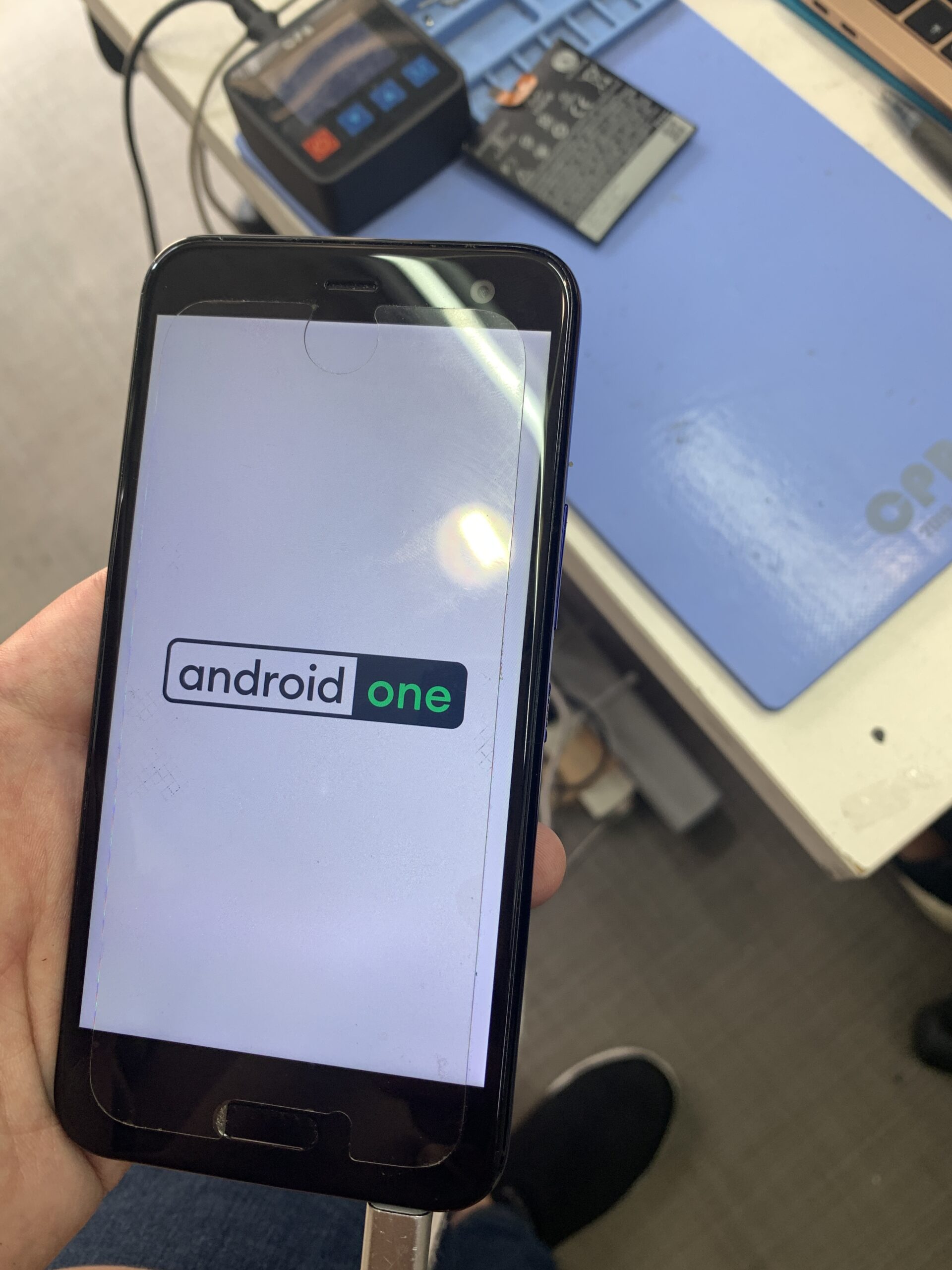 Android One バッテリー交換【練馬店】