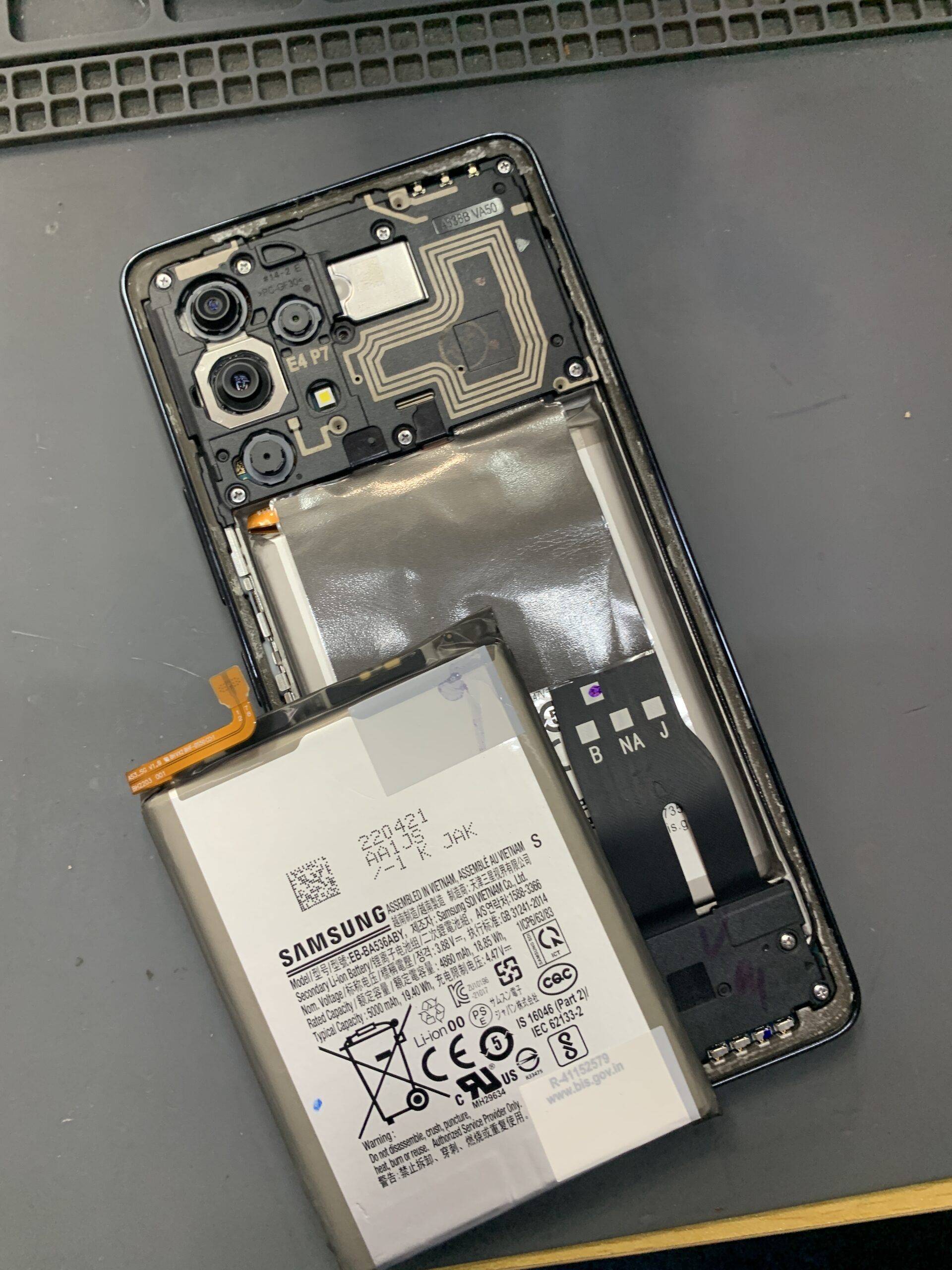 Galaxy(ギャラクシー)A53の充電ができなくて動かない。。。当店
