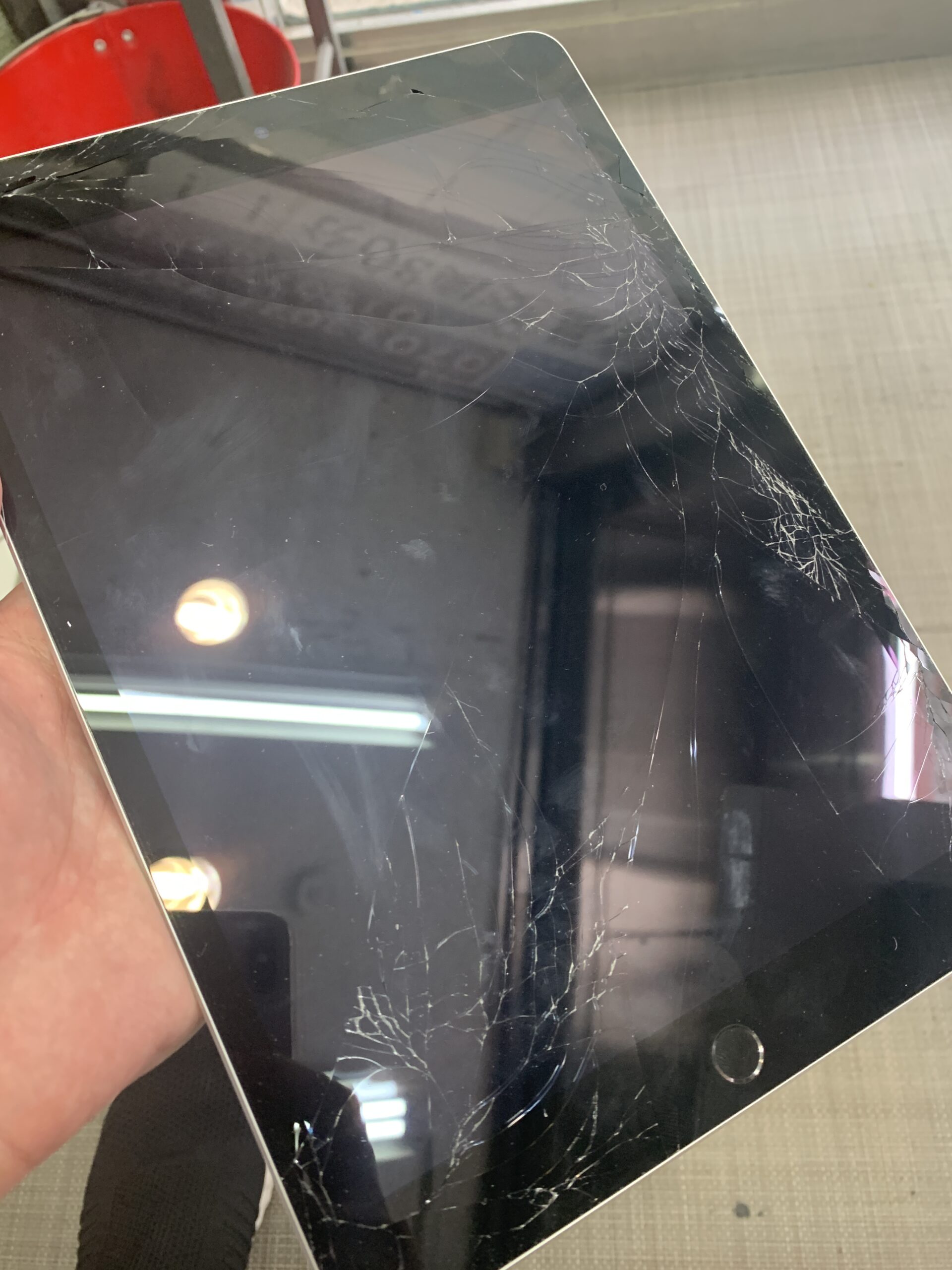iPad9 デジタイザー交換【練馬店】