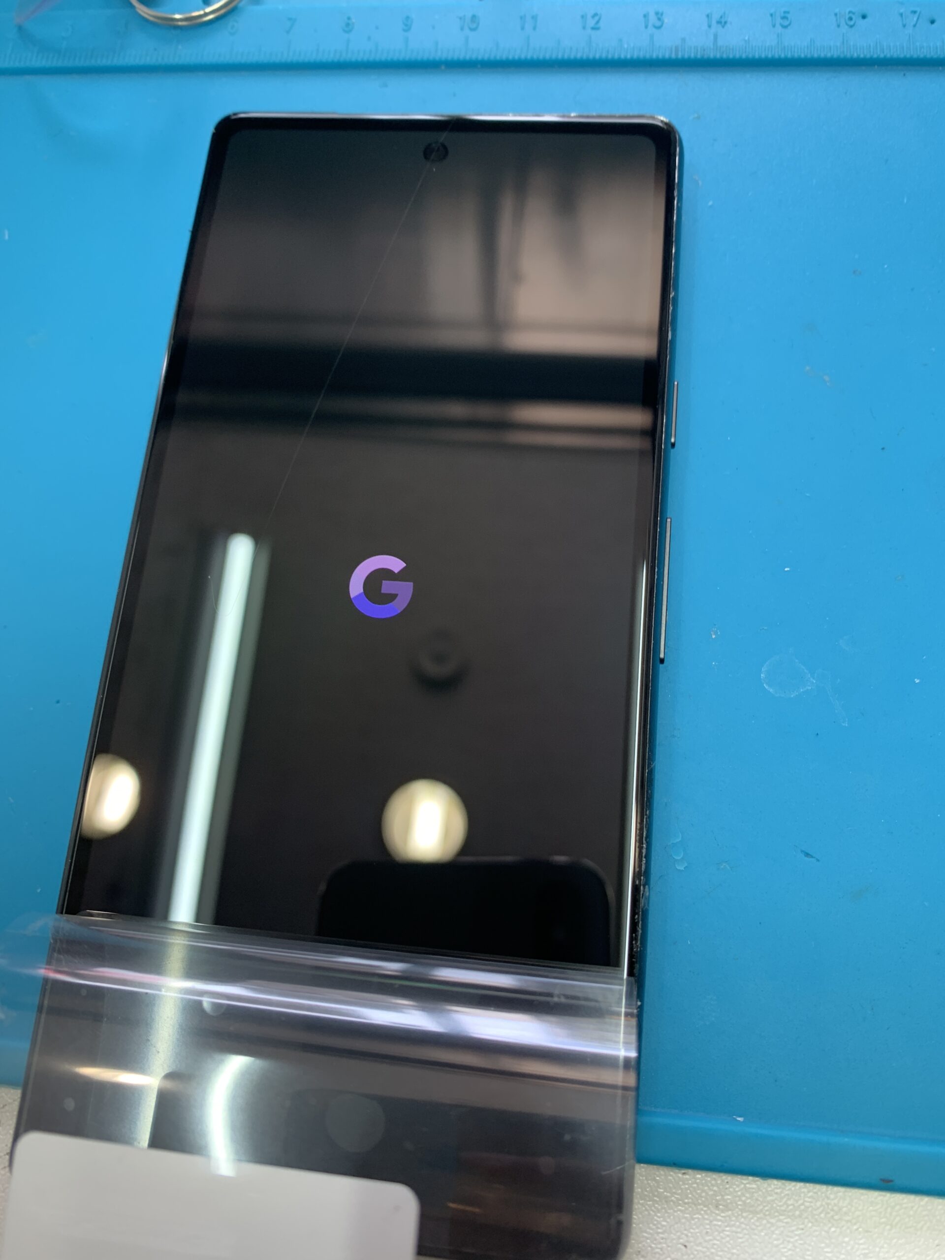 Pixel7a 液晶交換【練馬店】