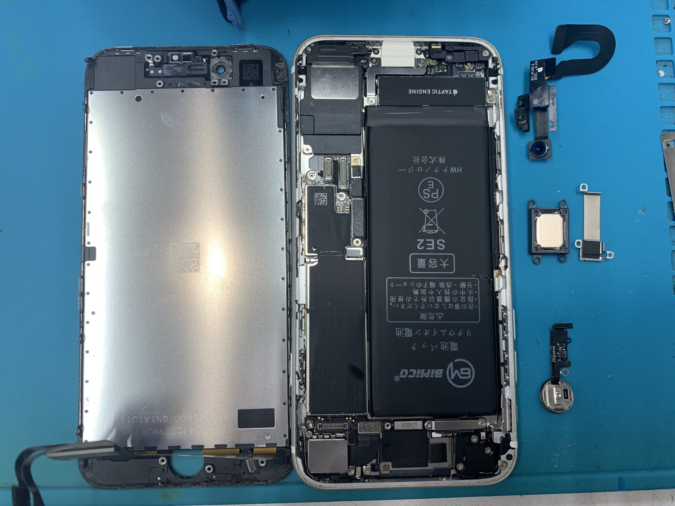 iPhoneSE2 パネル交換【練馬店】