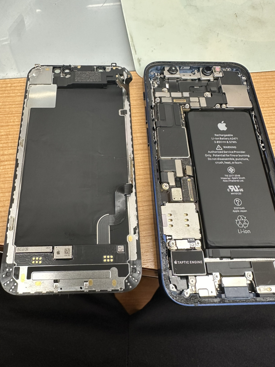 iPhone12 液晶・バッテリー交換【大泉学園店】