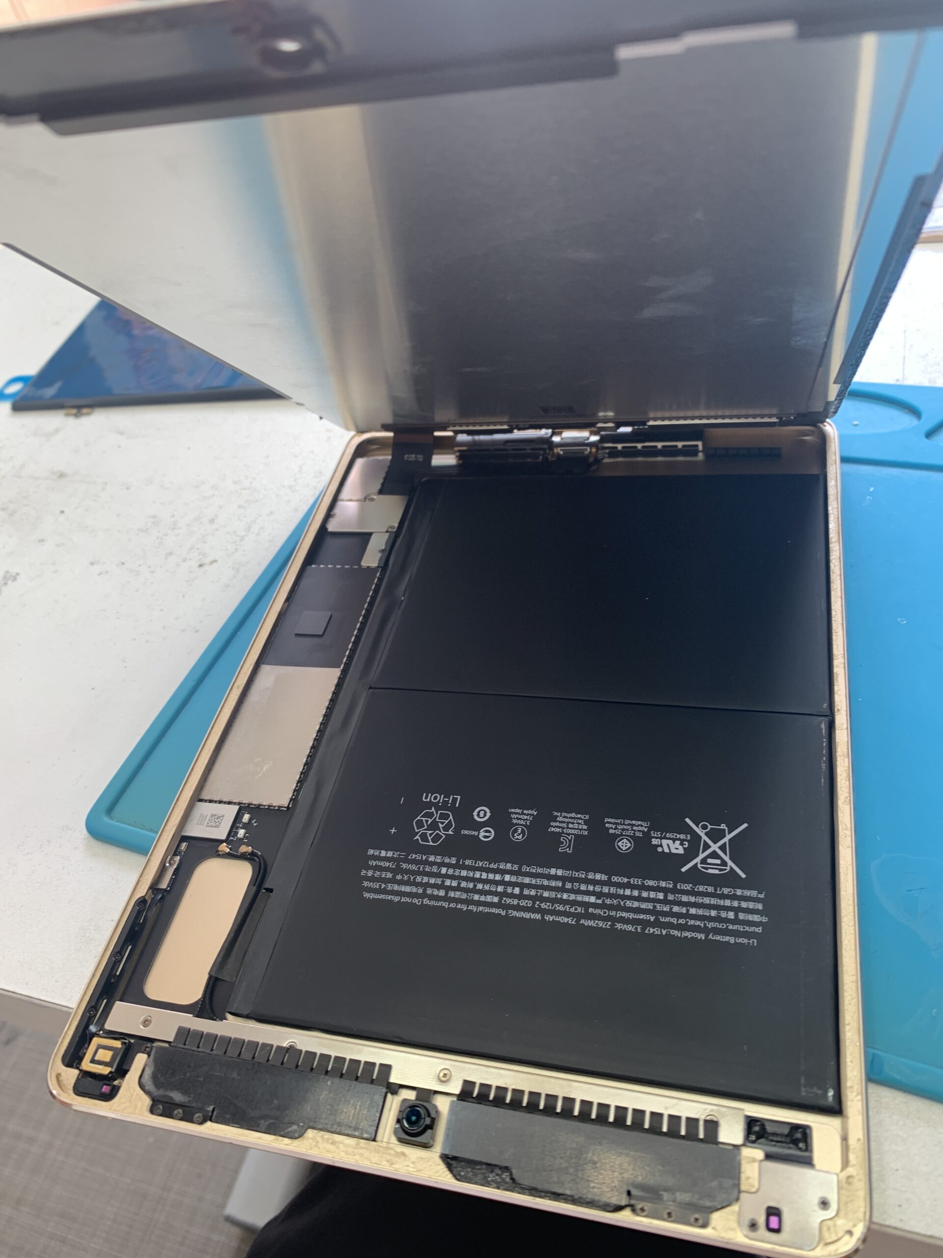 iPad Air2 バッテリー交換【練馬店】