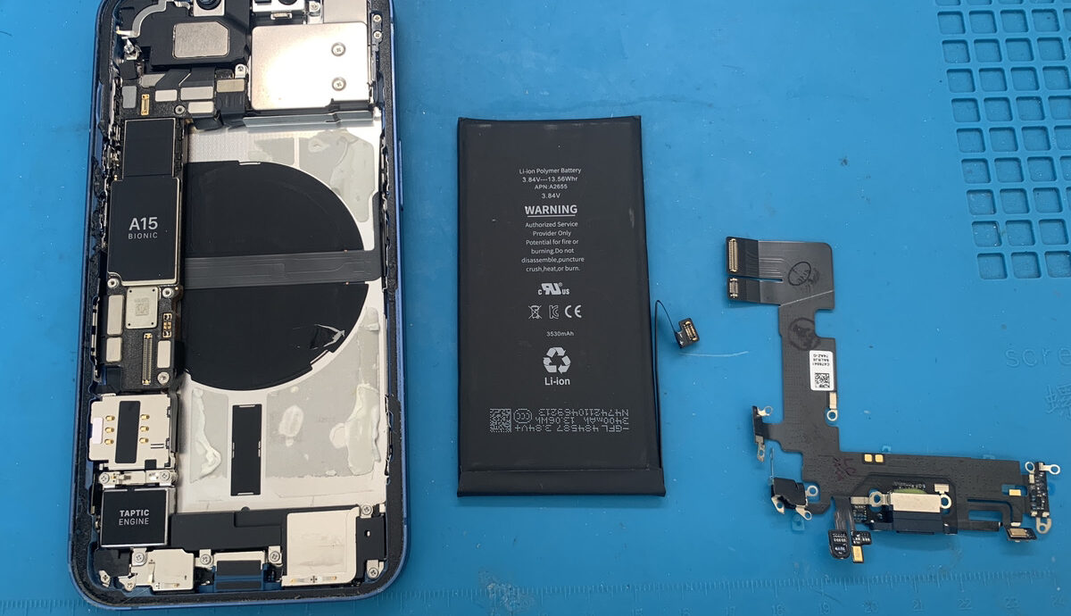 iPhone13 充電不良修理【東久留米店】