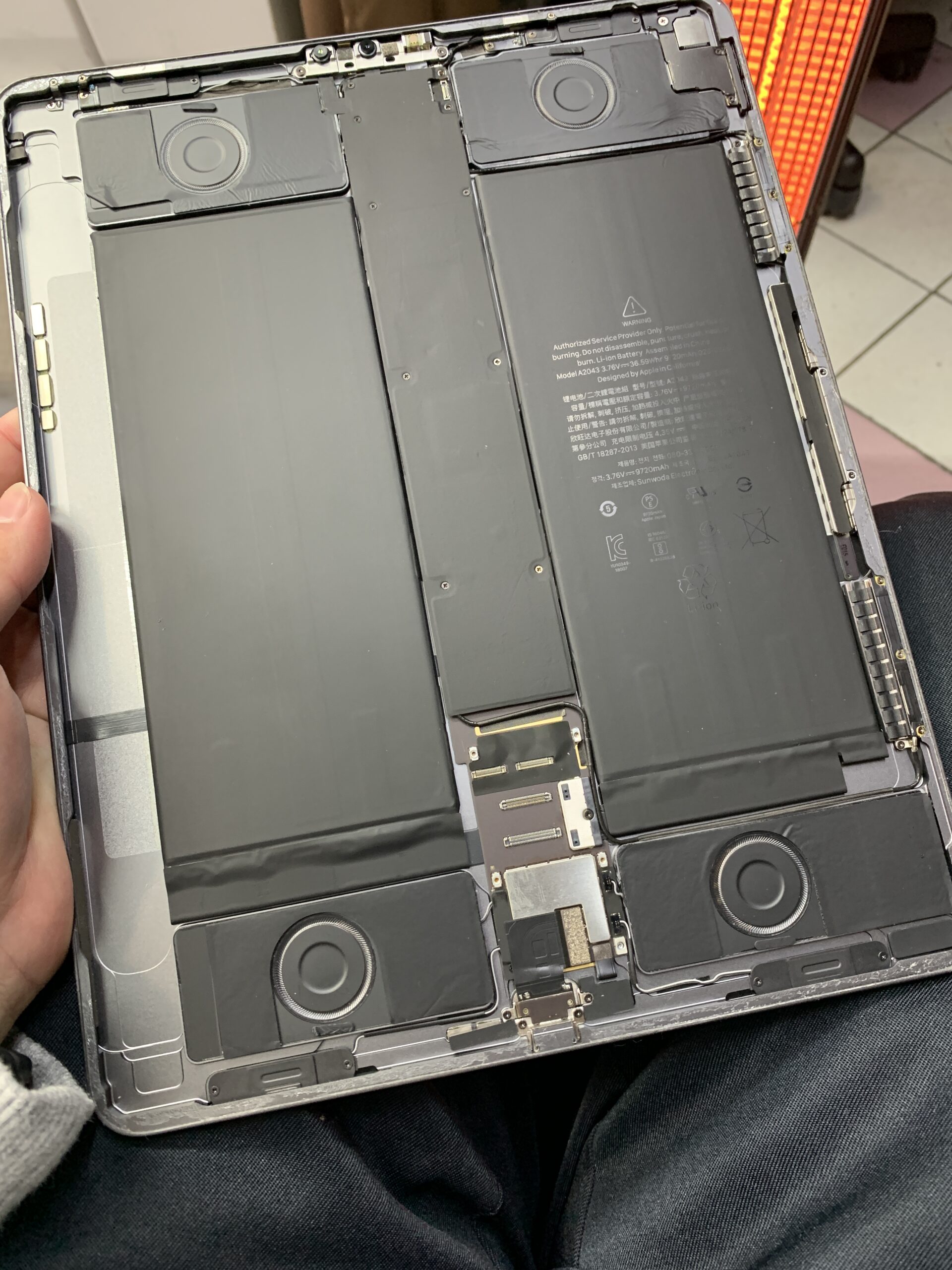 iPad Pro12.9インチ 充電できない【練馬店】