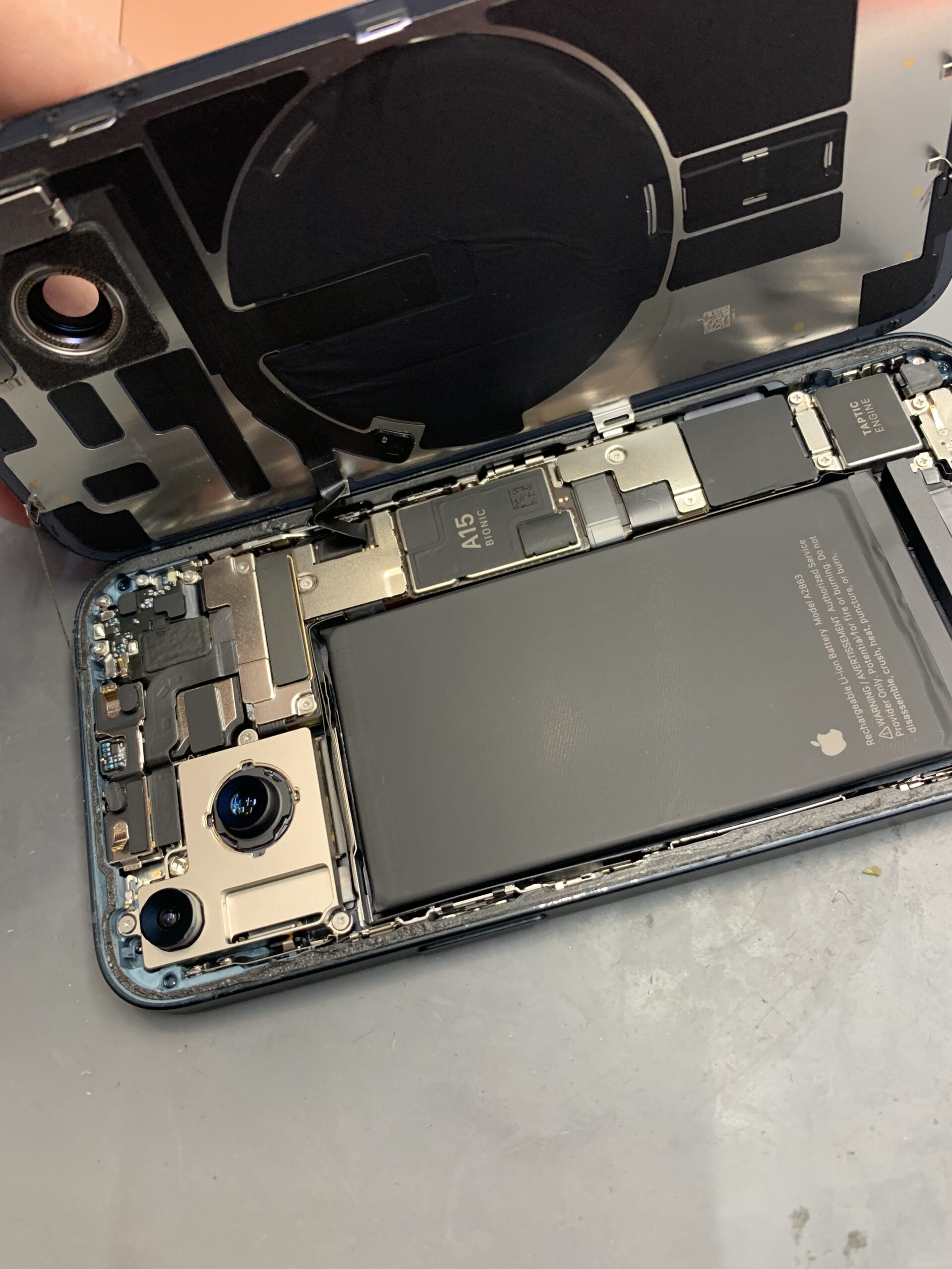 iPhone14 バッテリー交換【石神井公園店】