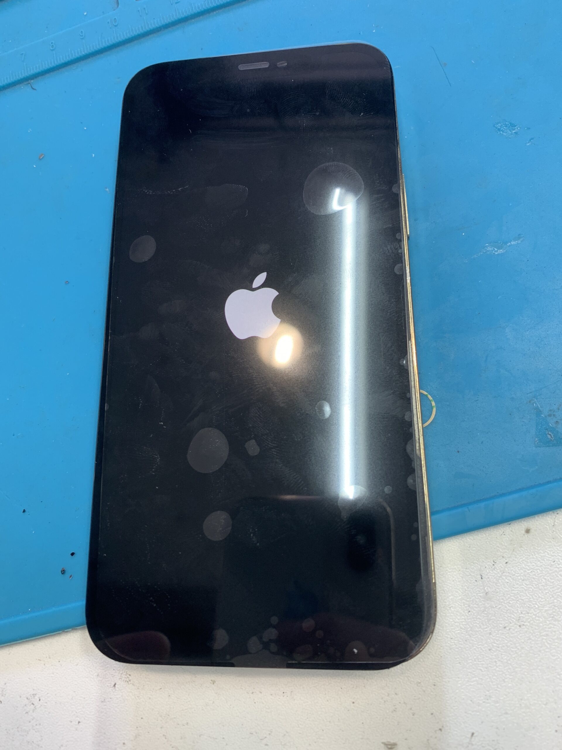 iPhone12Pro  液晶交換【大泉学園店】