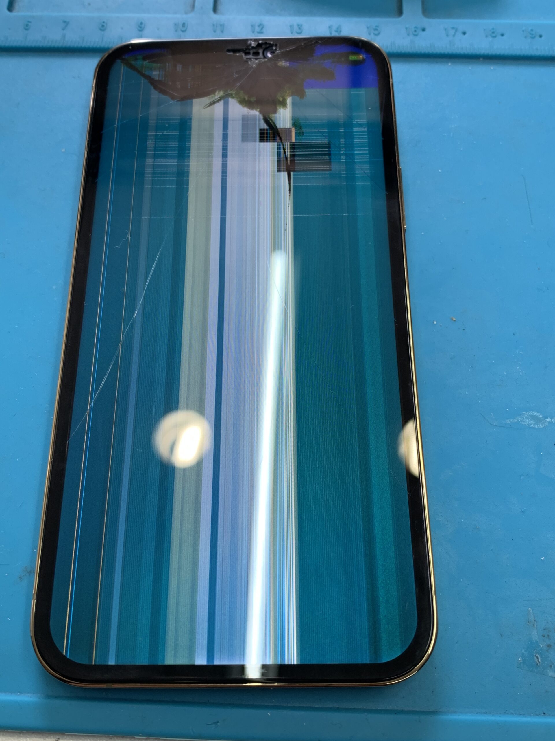 iPhone12Pro 液晶交換【練馬店】