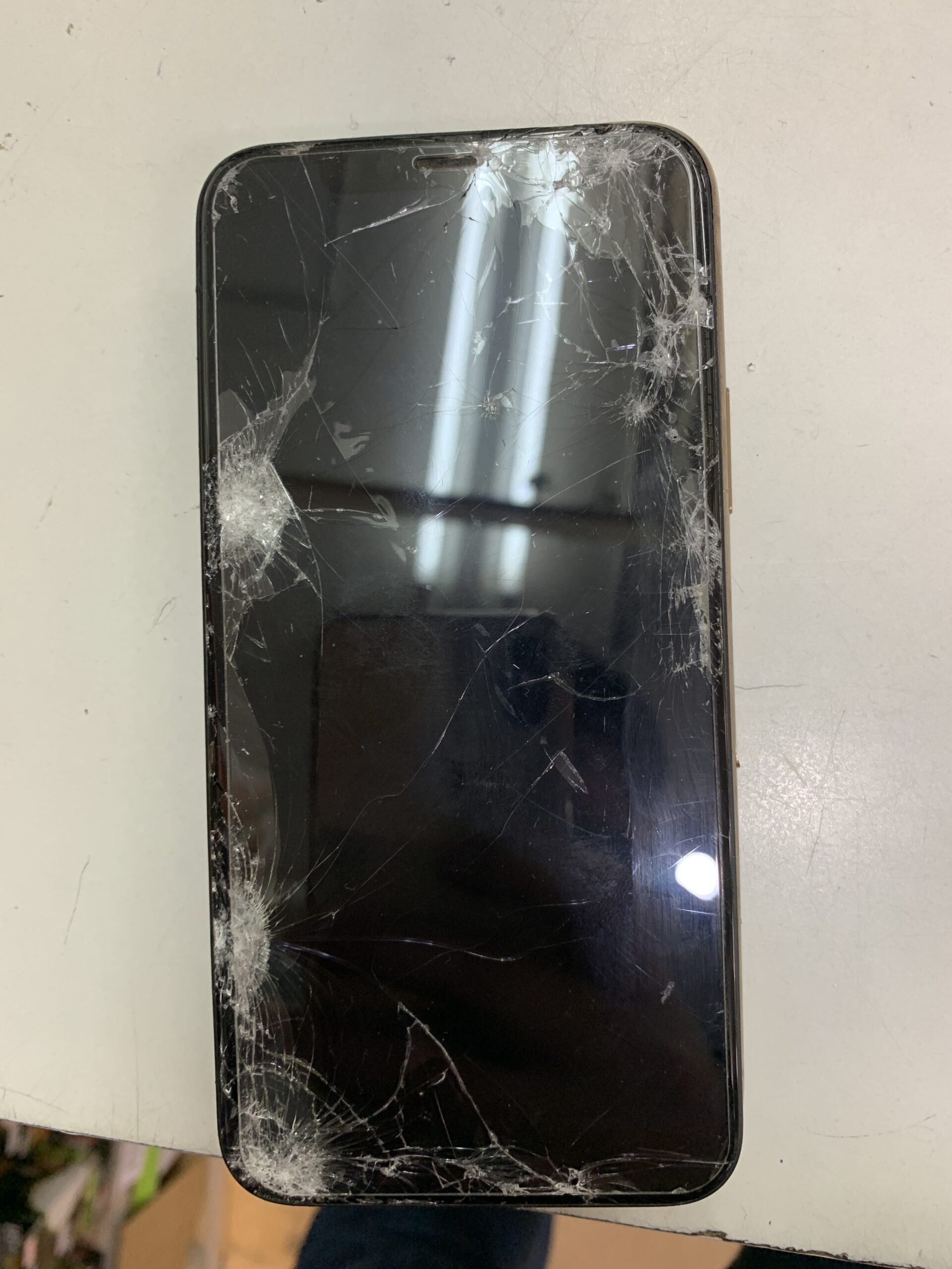iPhone11Pro 液晶交換【練馬店】