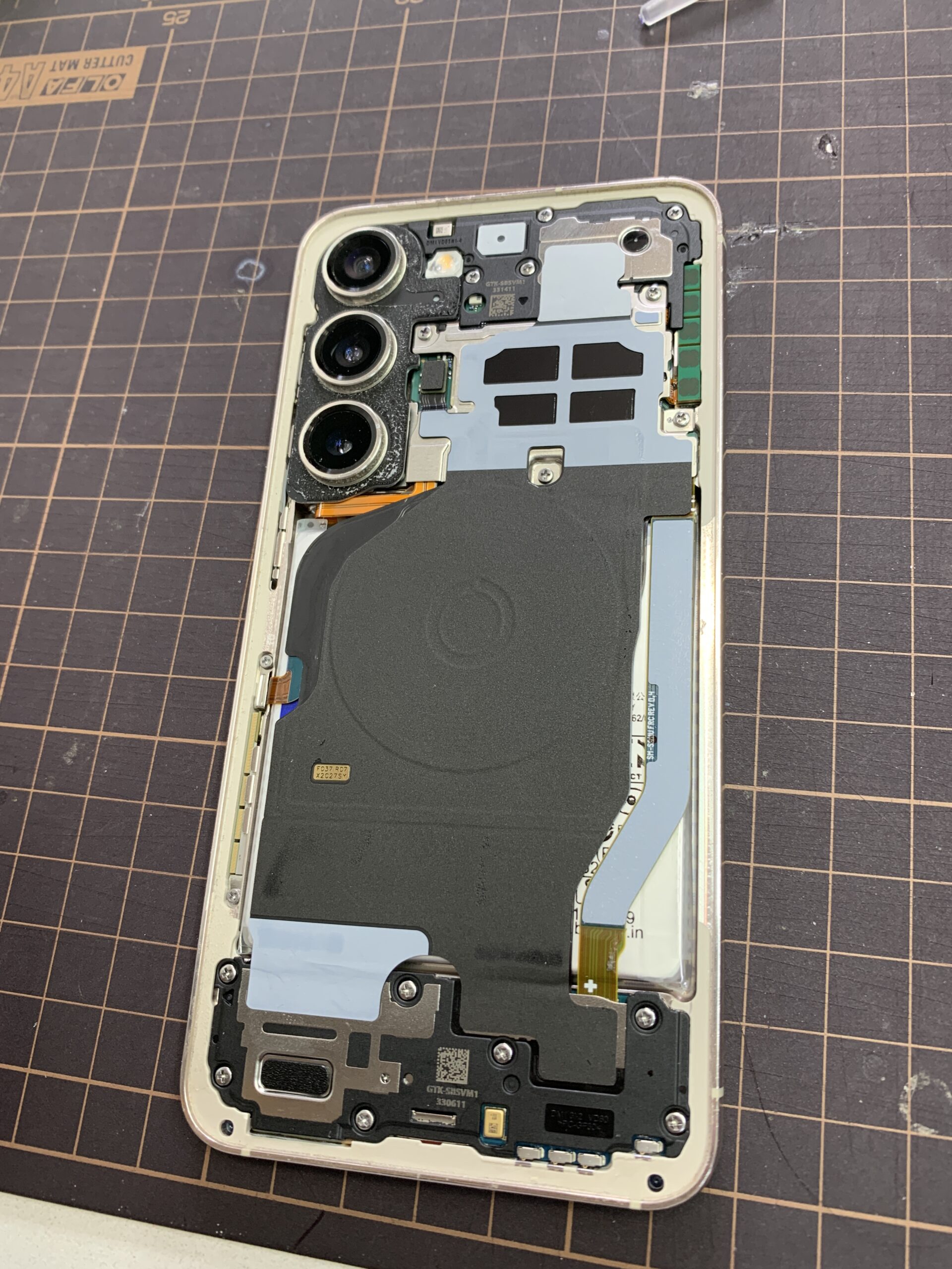 Galaxy S23 液晶交換【練馬店】