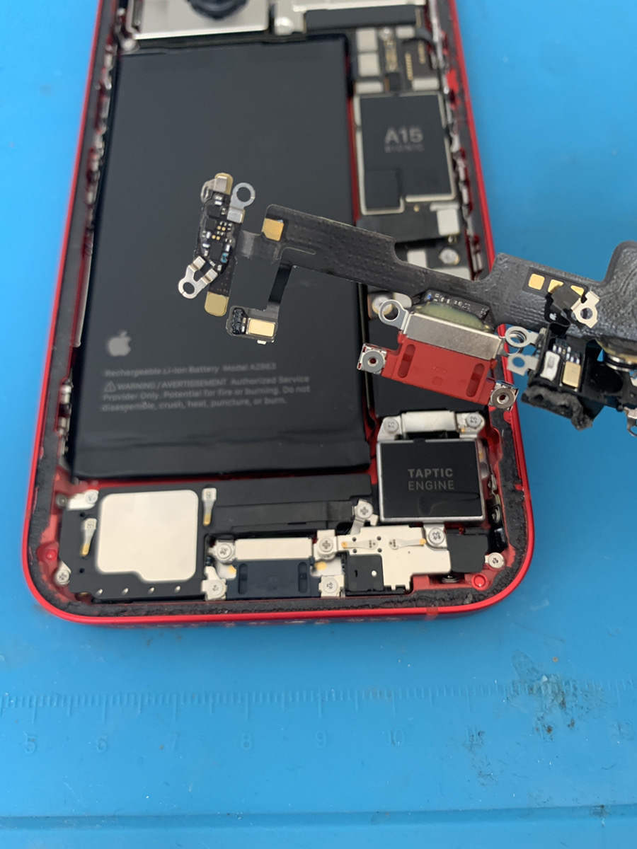 iPhone14　ドックコネクタ交換【ひばりヶ丘店】