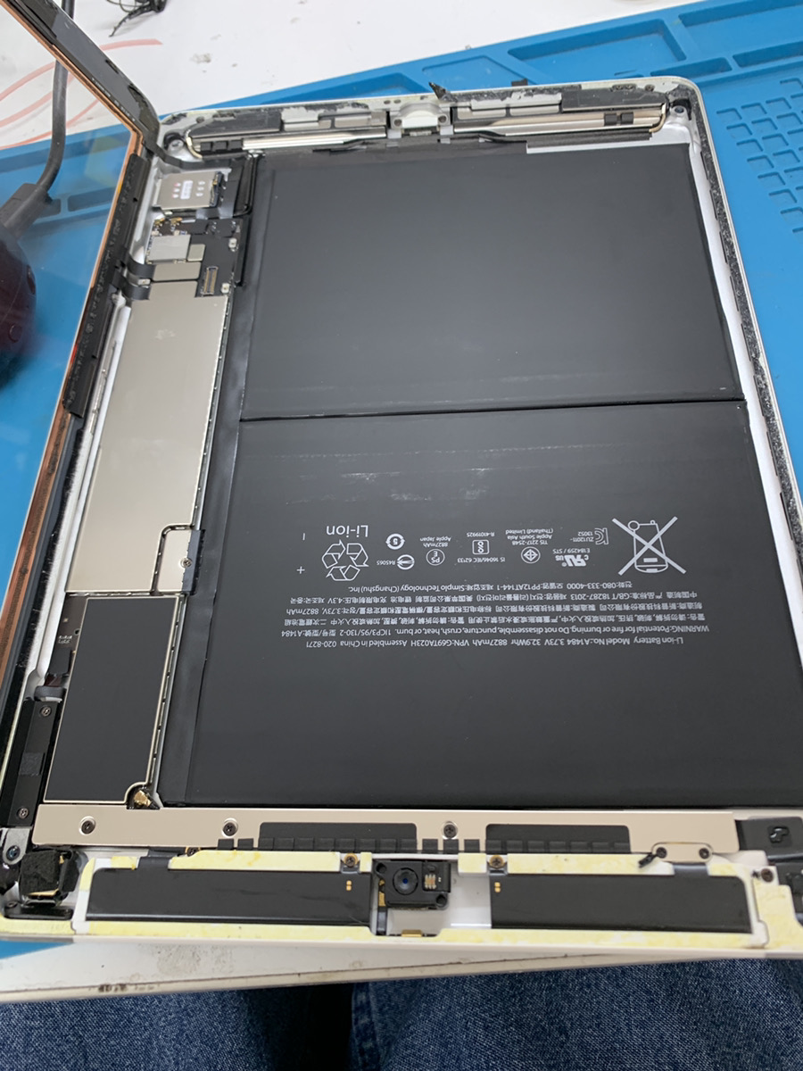 iPad6 バッテリー交換【東久留米店】