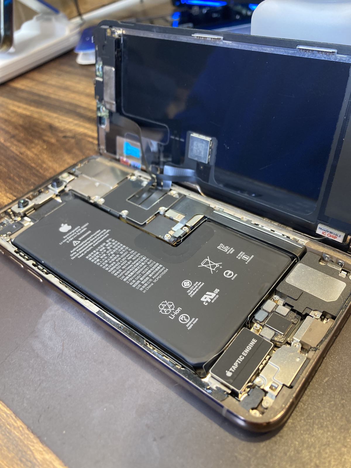 【自由が丘】iPhone 11ProMax 画面交換修理！