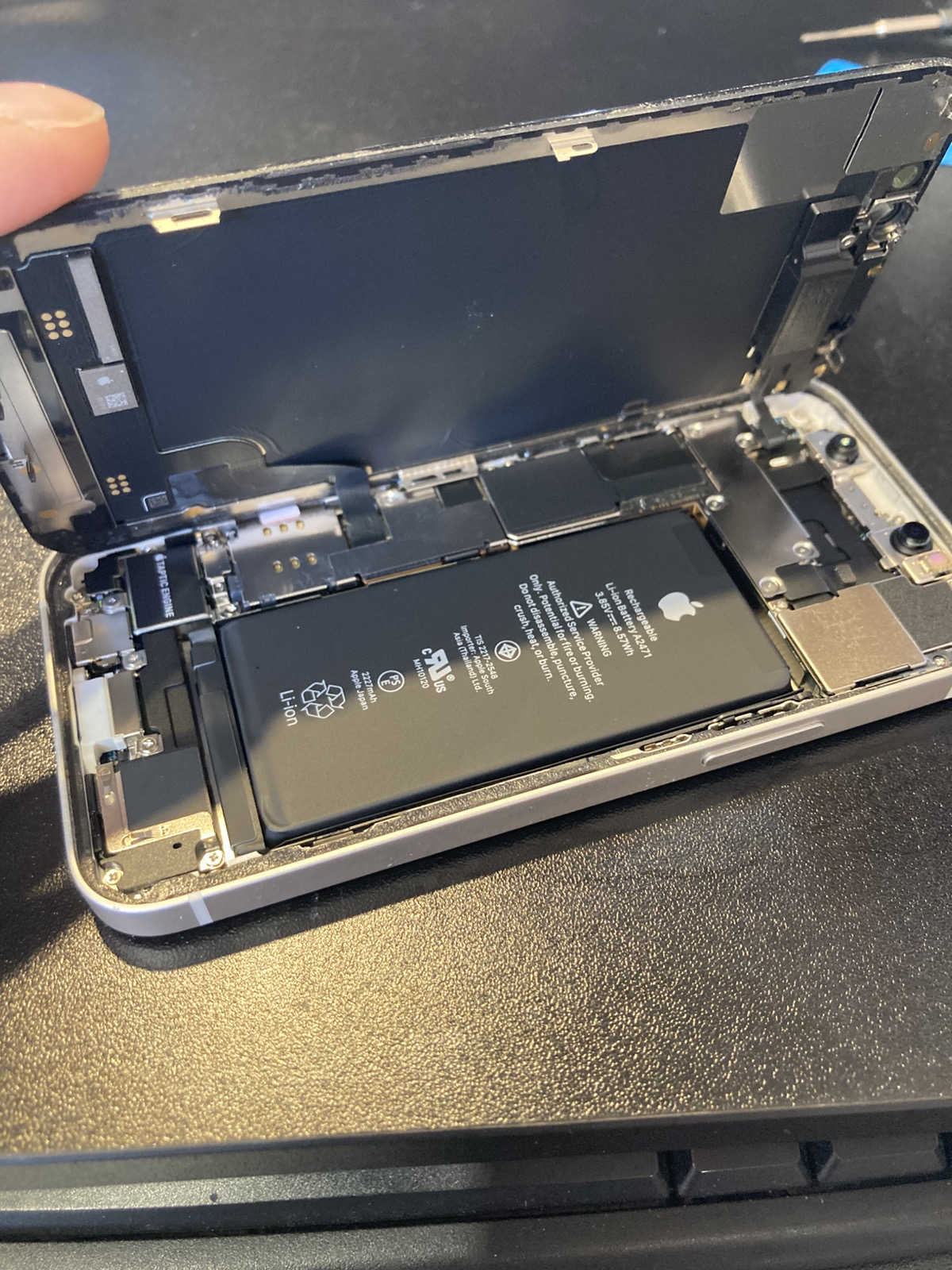【自由が丘】iPhone 12mini バッテリー交換!