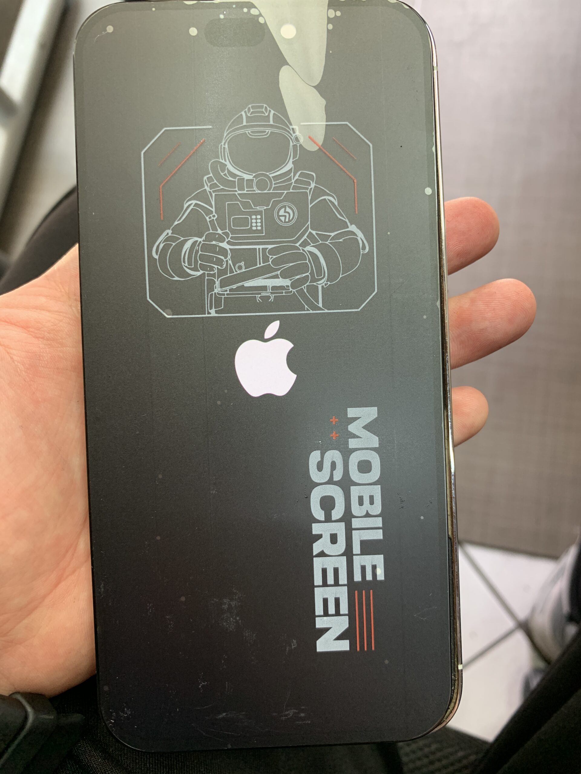 iPhone14ProMax 液晶・バッテリー交換【練馬店】