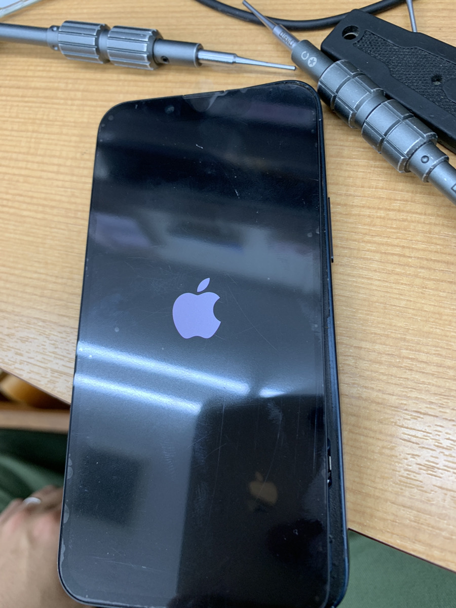 iPhone13mini 液晶交換【東久留米店】