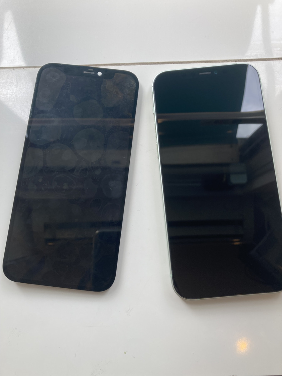 iPhone 12　画面交換修理！！【溝の口店】