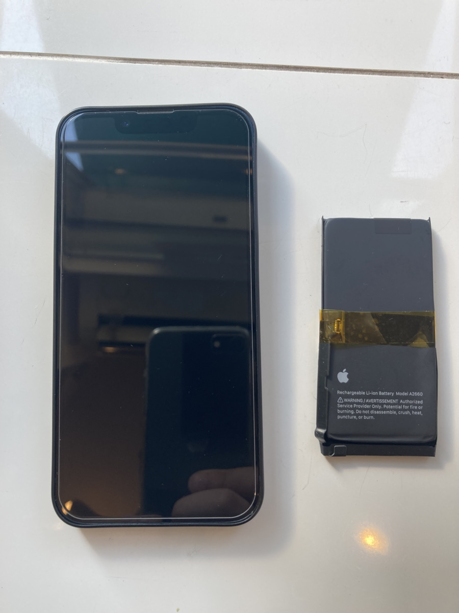 iPhone 13mini　バッテリー交換修理☆【溝の口店】