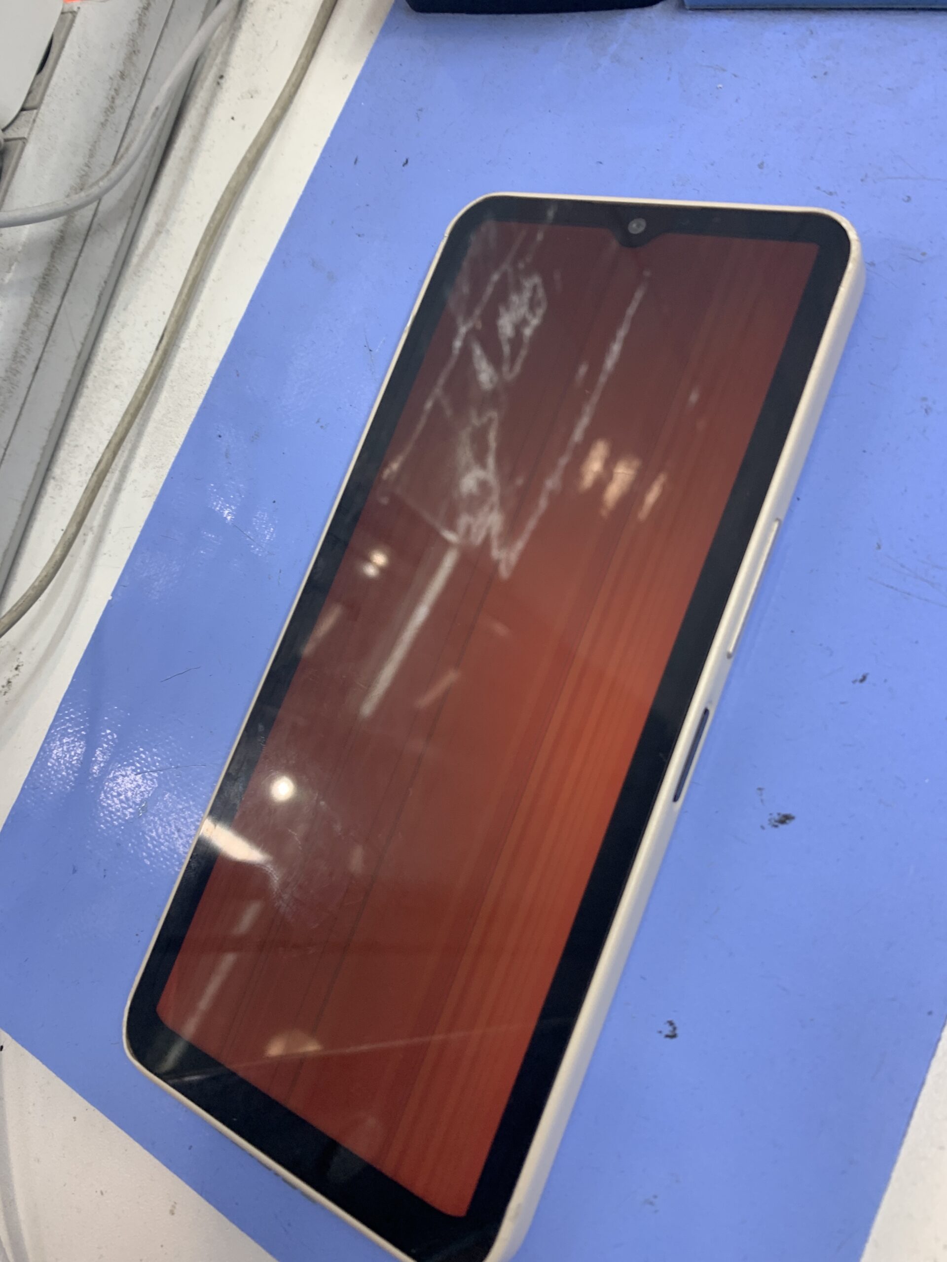 AQUOS Wish4 液晶交換【石神井公園店】