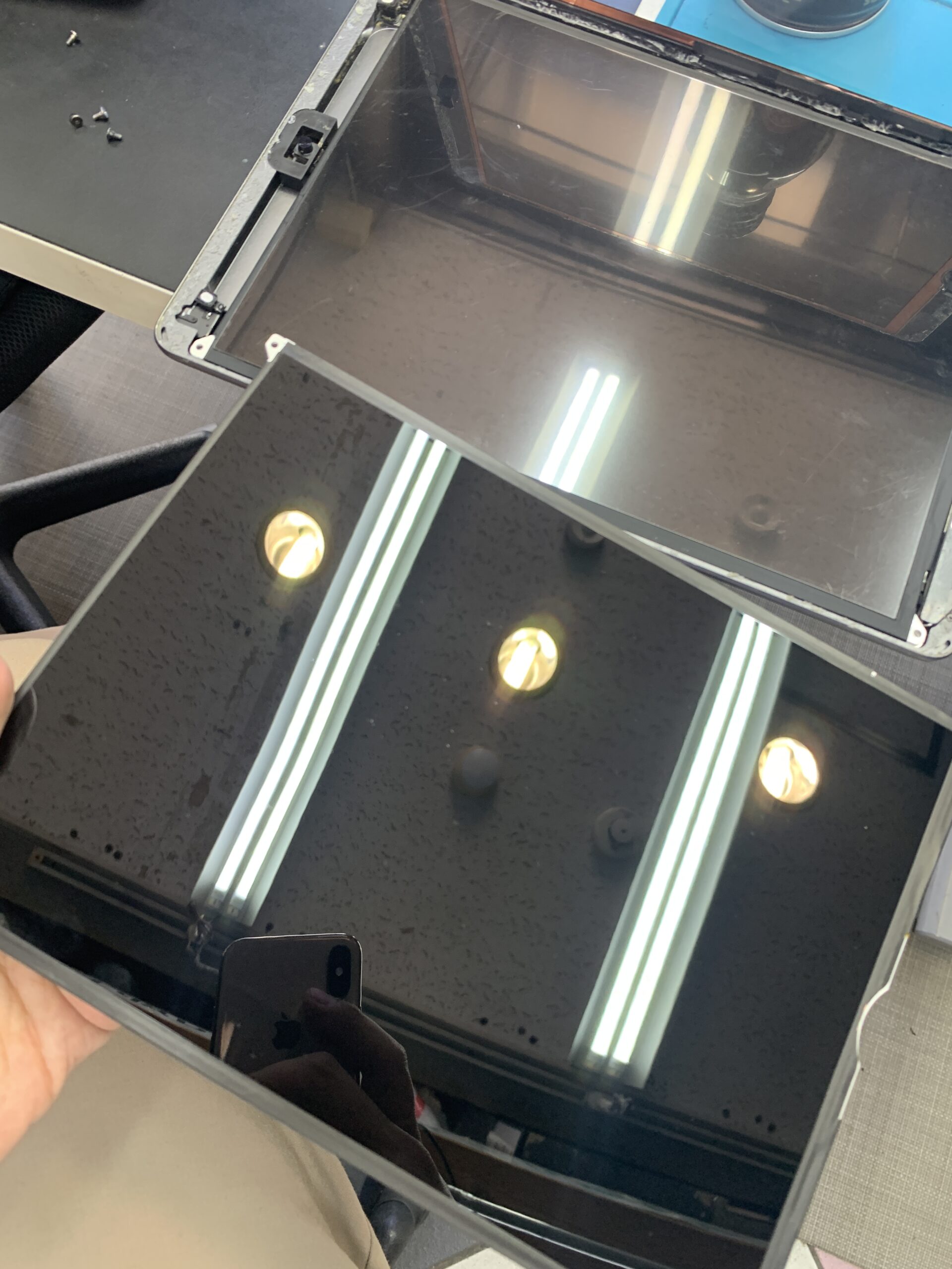 iPad9の液晶が壊れた時どうしたらいい？【練馬店】