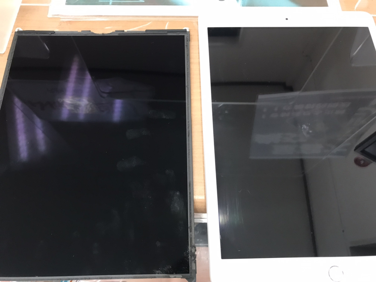 iPad 液晶交換　【RepairWorld本厚木店】　