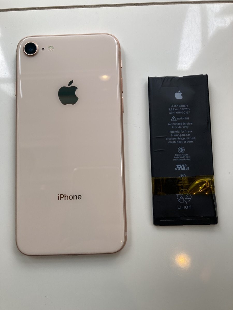 iPhone 8　バッテリー交換修理！【溝の口店】