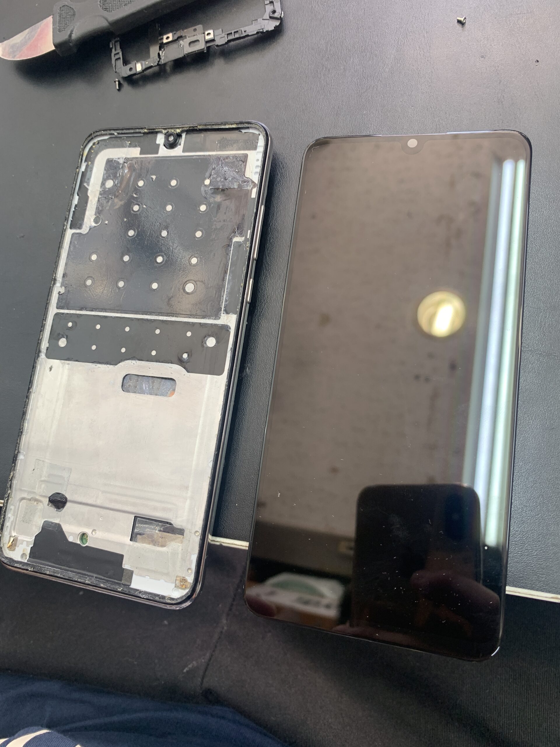 【保存版】スマホが壊れたら？修理のポイントとおすすめの対処法をご紹介！