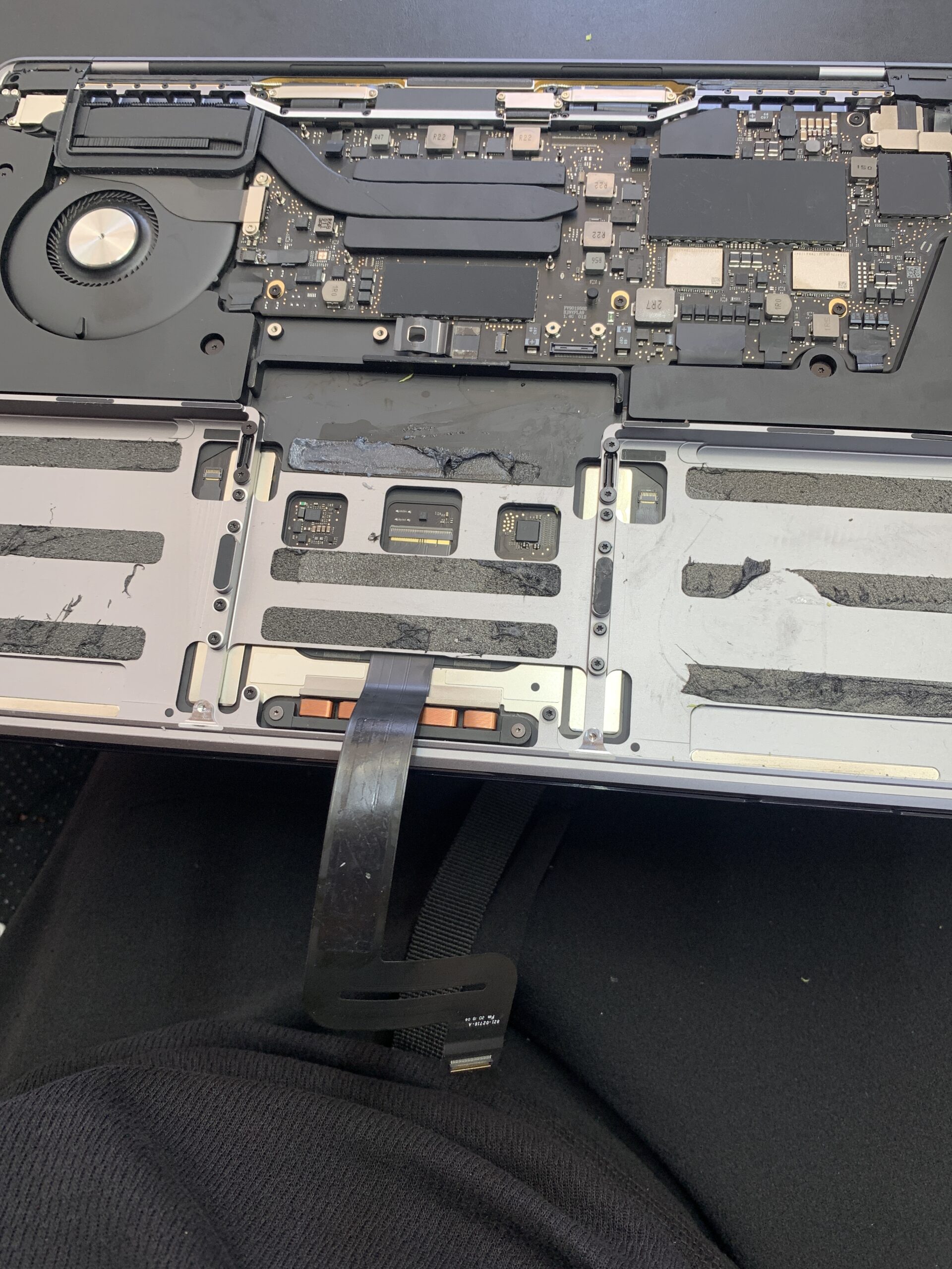【MacBook Pro バッテリー交換】寿命サインと交換のメリットは？〜練馬店〜