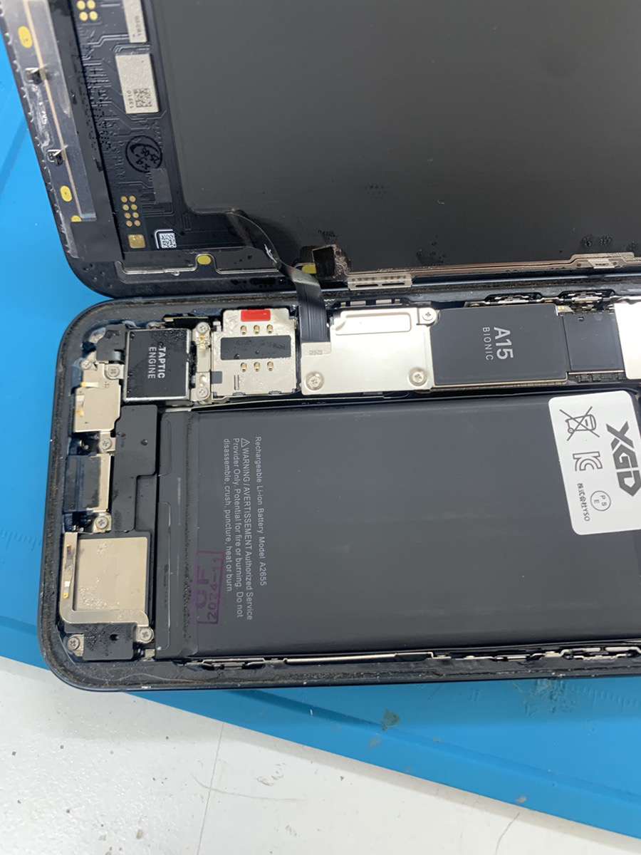 【iPhone水没修理ならひばりが丘店へ！即日対応可能】