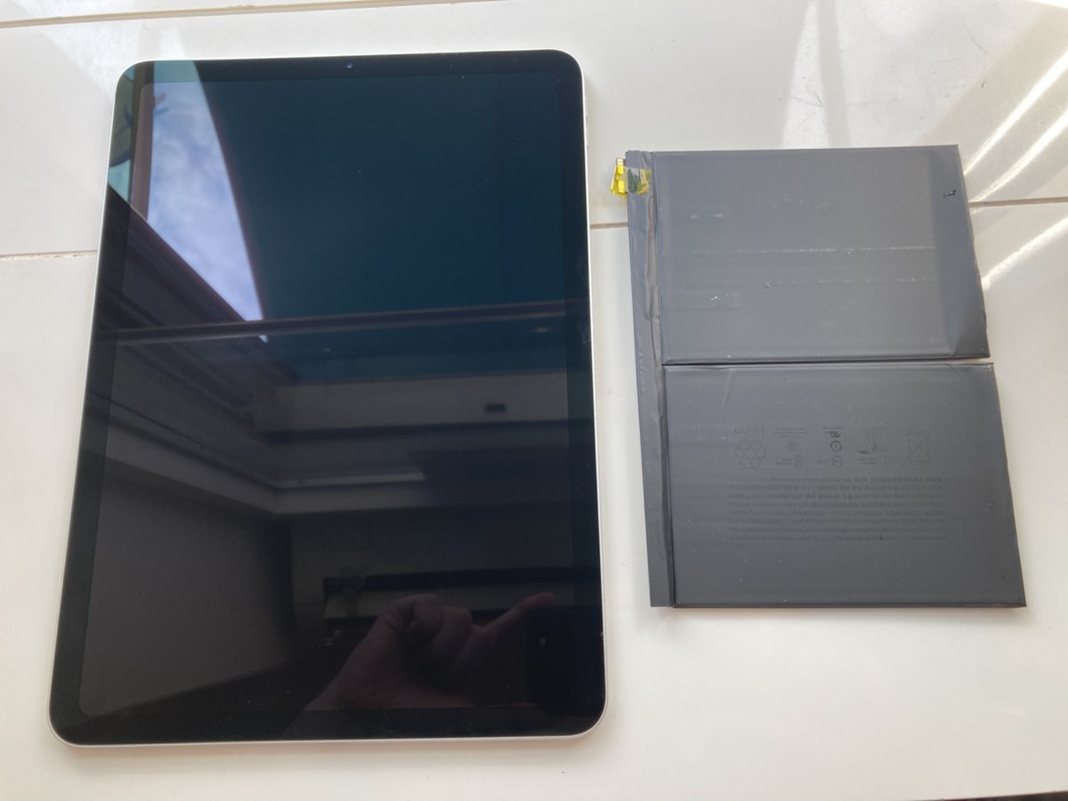 iPad Air4 バッテリー修理、承りました☆【溝の口店】