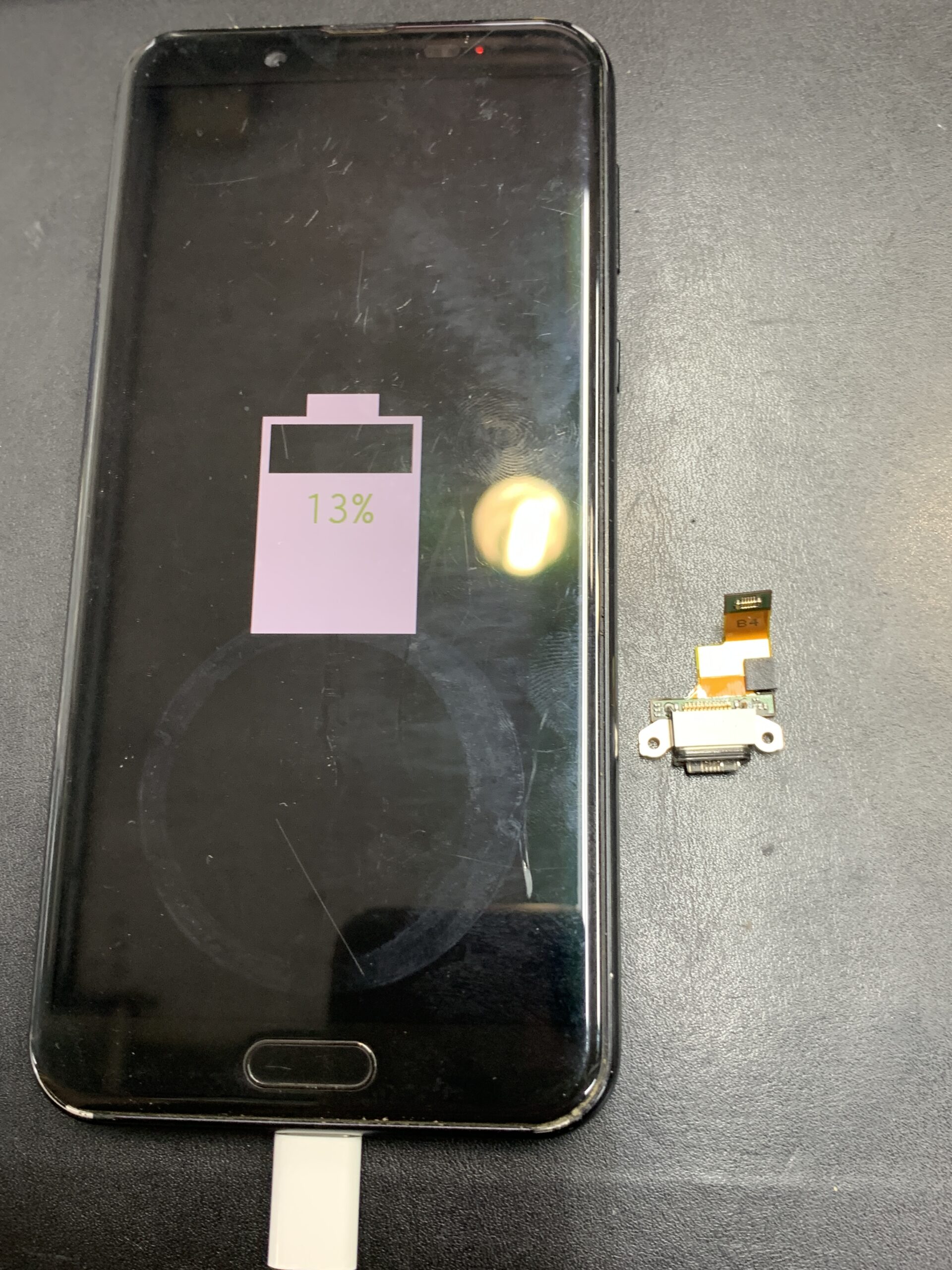 AQUOS sense2 充電不良の修理対応【練馬店】