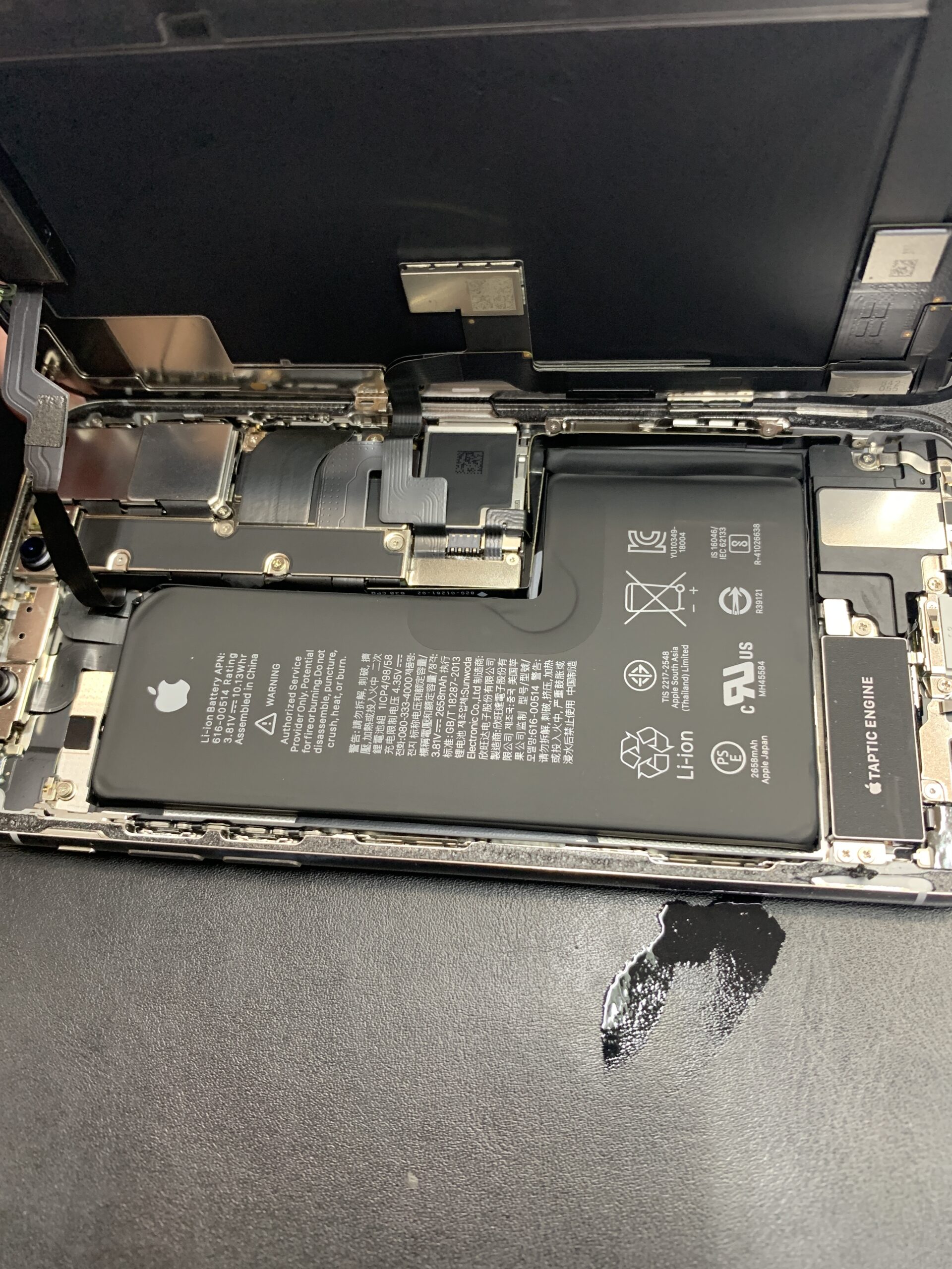 🔋iPhoneXs バッテリー交換で快適に復活！【石神井公園店】
