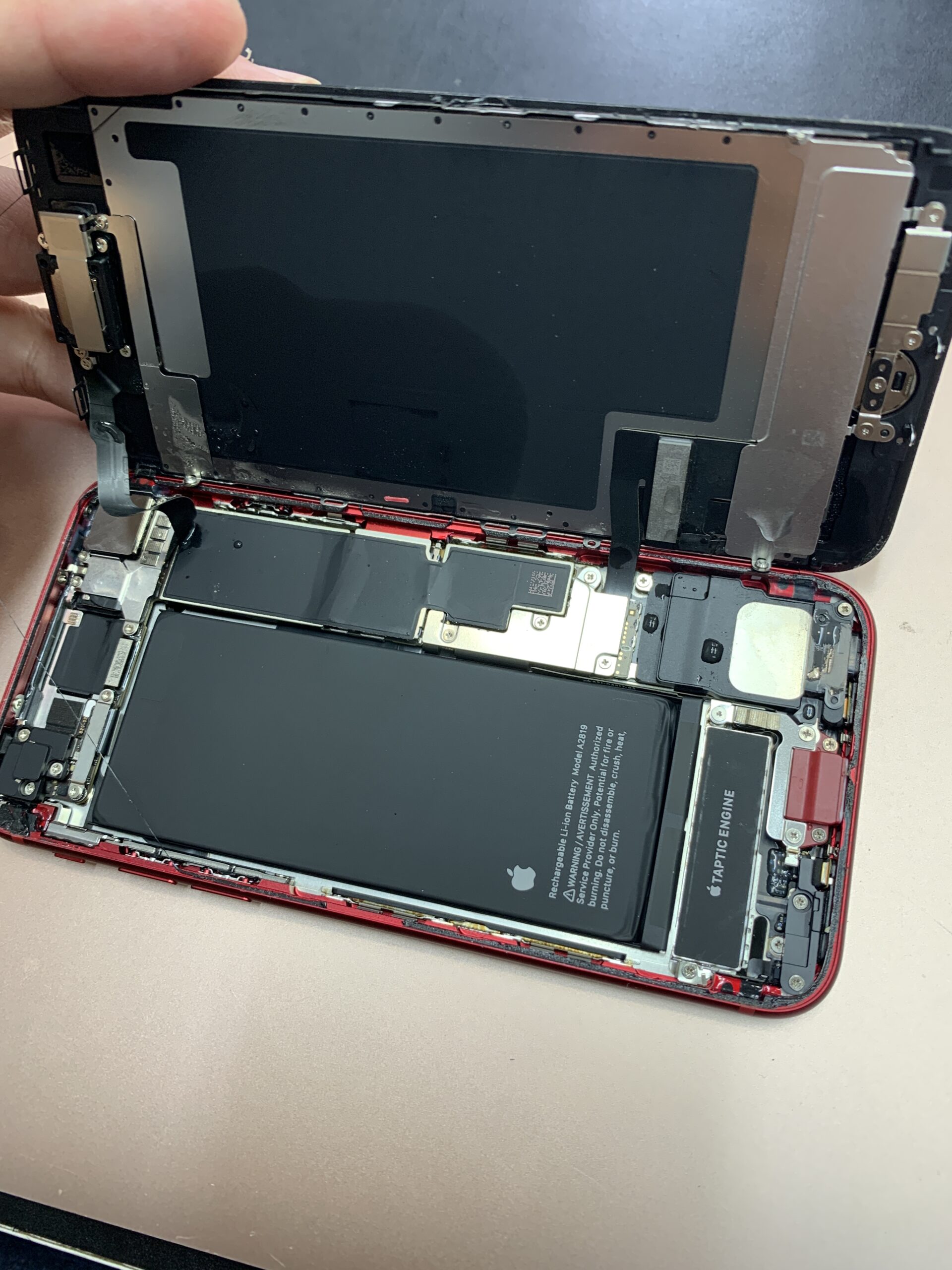 【iPhoneSE3 水没修理】大切なデータを守るために早めの対応を！【練馬店】