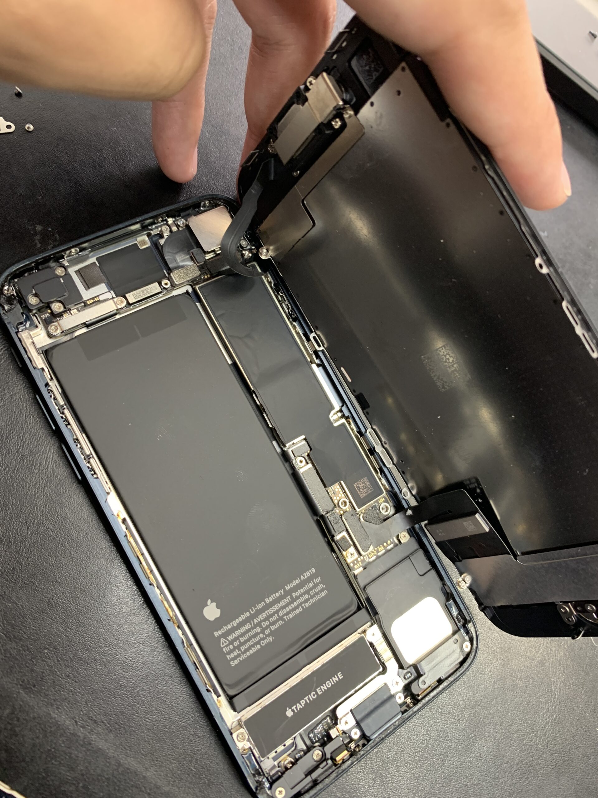 iPhoneSE3 液晶交換修理ブログ【練馬店】