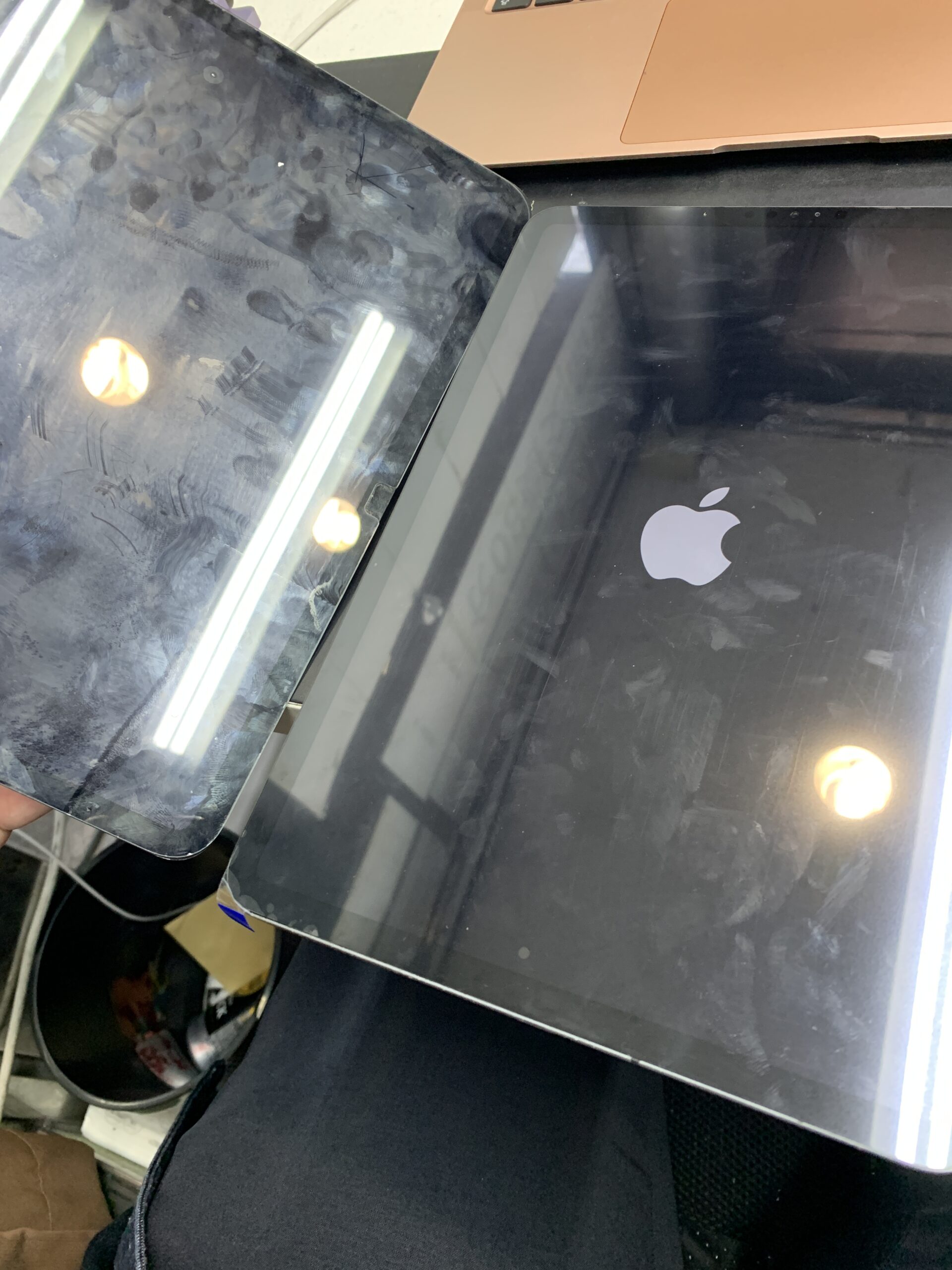 【iPad Pro 11インチ（第2世代）液晶交換ブログ】練馬店