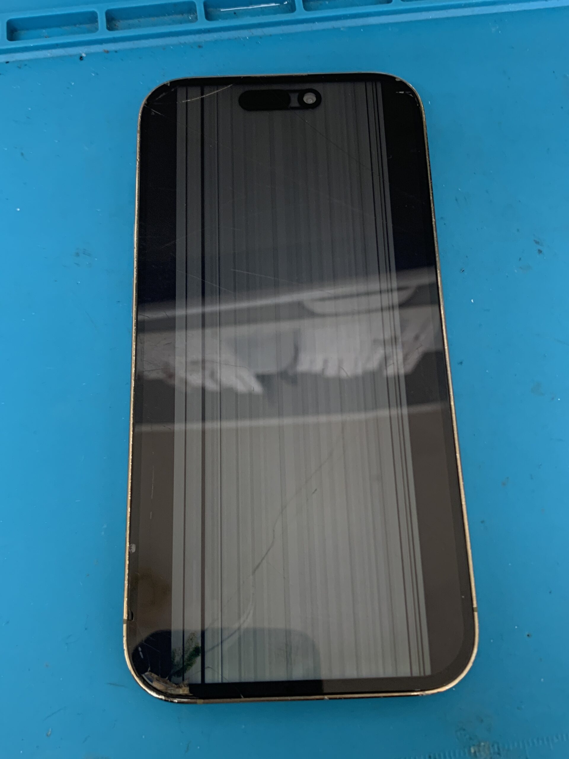 iPhone14Pro 液晶交換は当店にお任せください！【東久留米店】