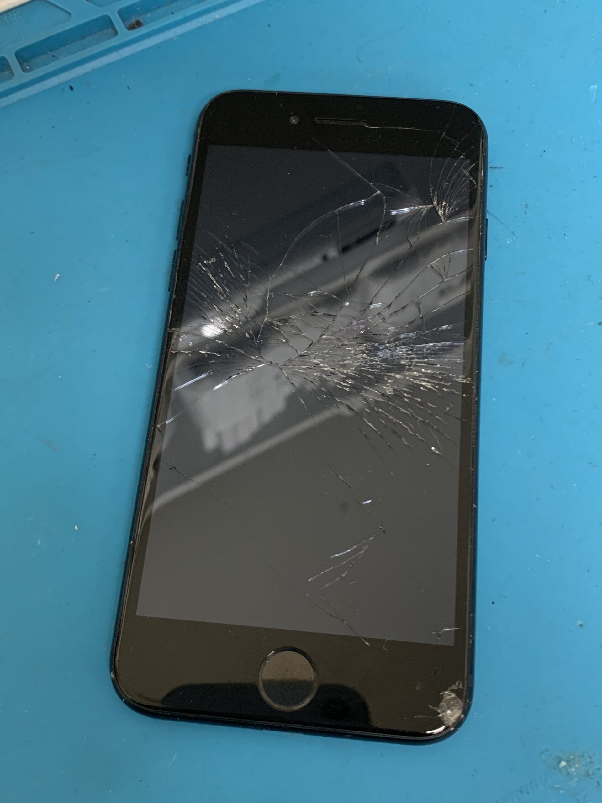 📱iPhoneSE2 液晶割れも即日対応OK！【ひばりが丘店】