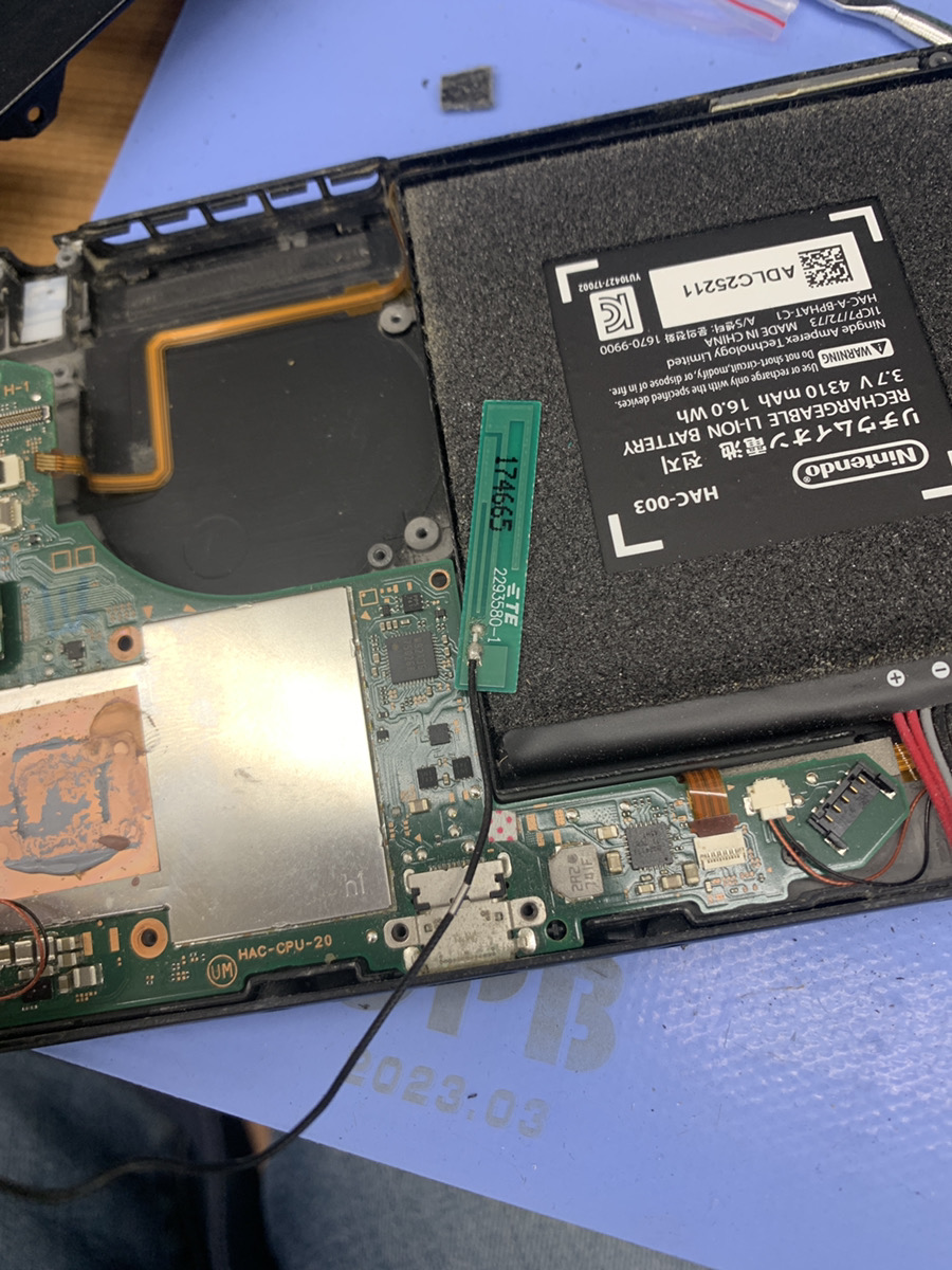 Switch Wi-Fiアンテナ交換【大泉学園店】