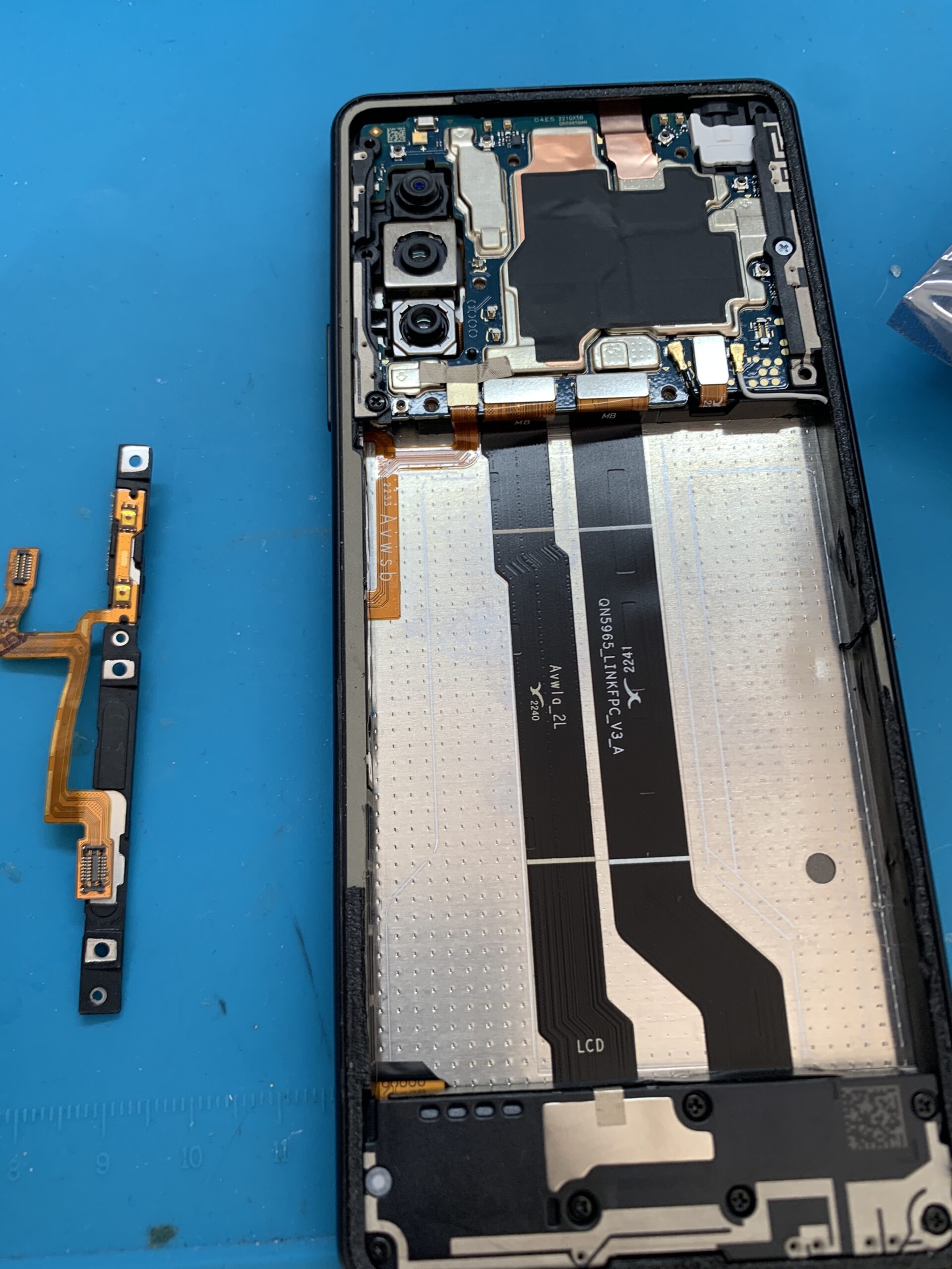 Xperia 10 Ⅳ 電源ボタン修理【大泉学園店】