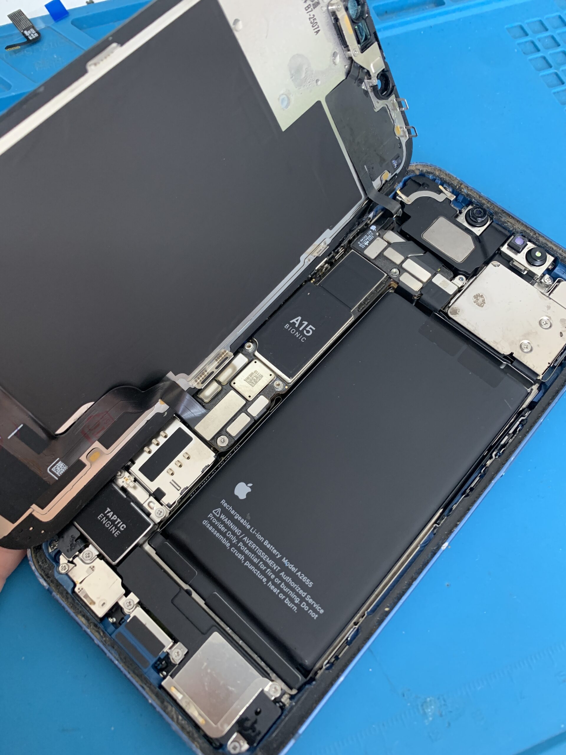 iPhone13 液晶表示不良は即日修理可能！【ひばりが丘店】