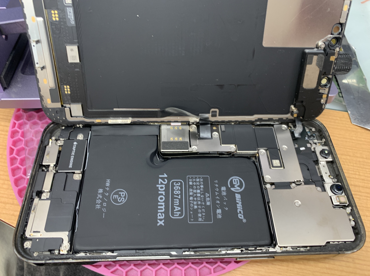 iPhone12ProMAX バッテリー交換【大泉学園店】