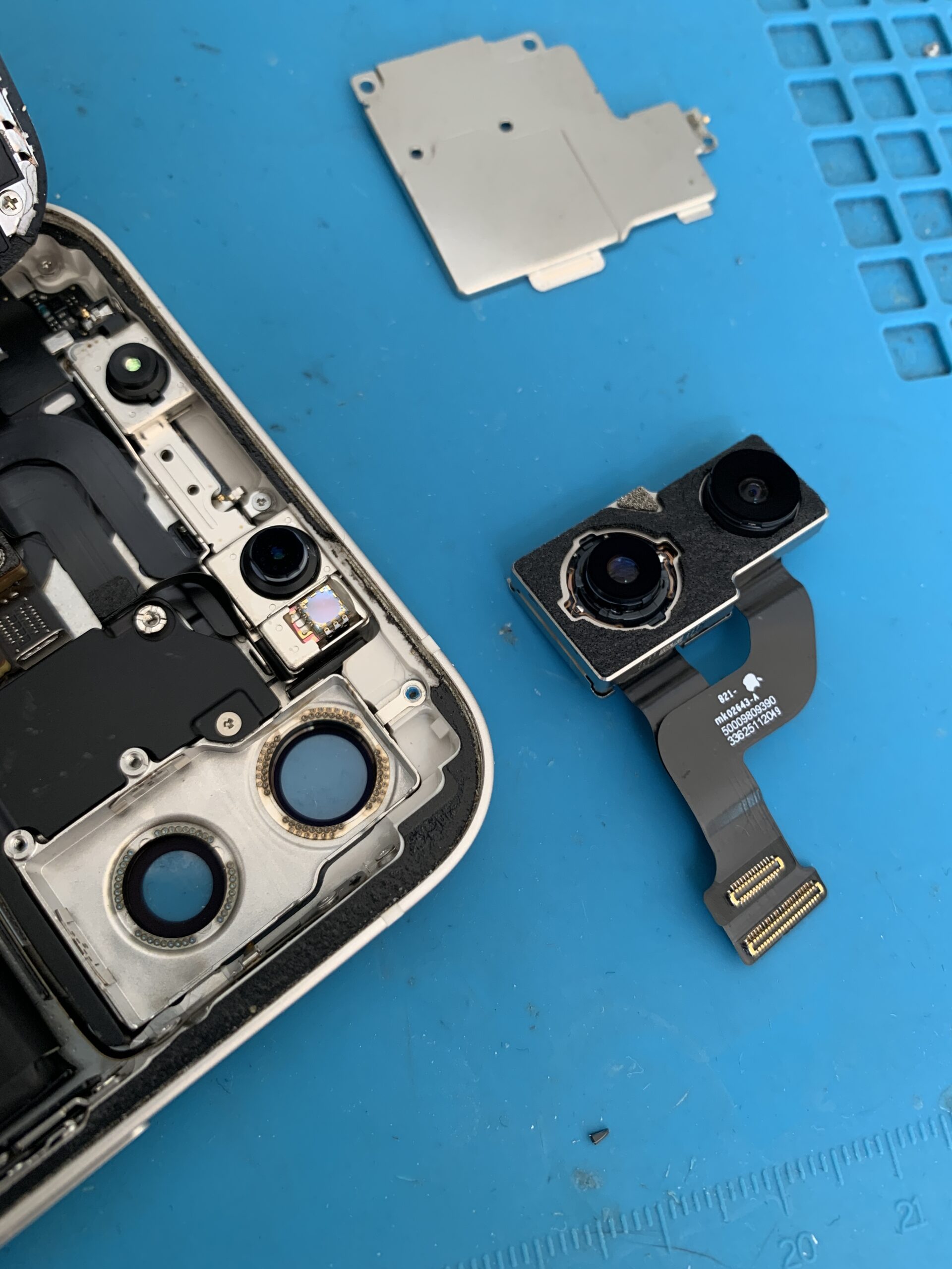 iPhoneのアウトカメラも修理できます♪【東久留米店】