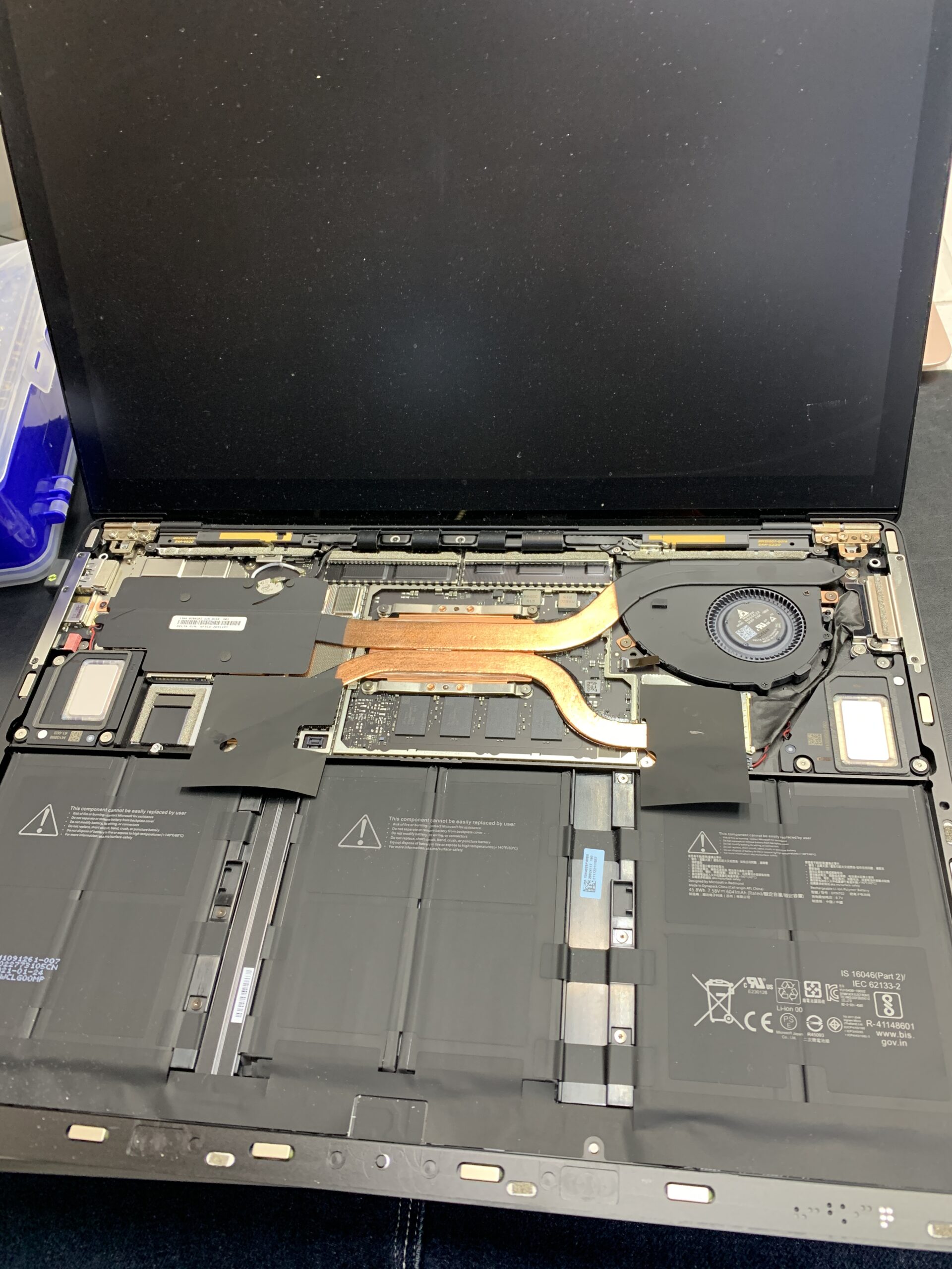 surfaceの修理もお任せ下さい！【練馬店】