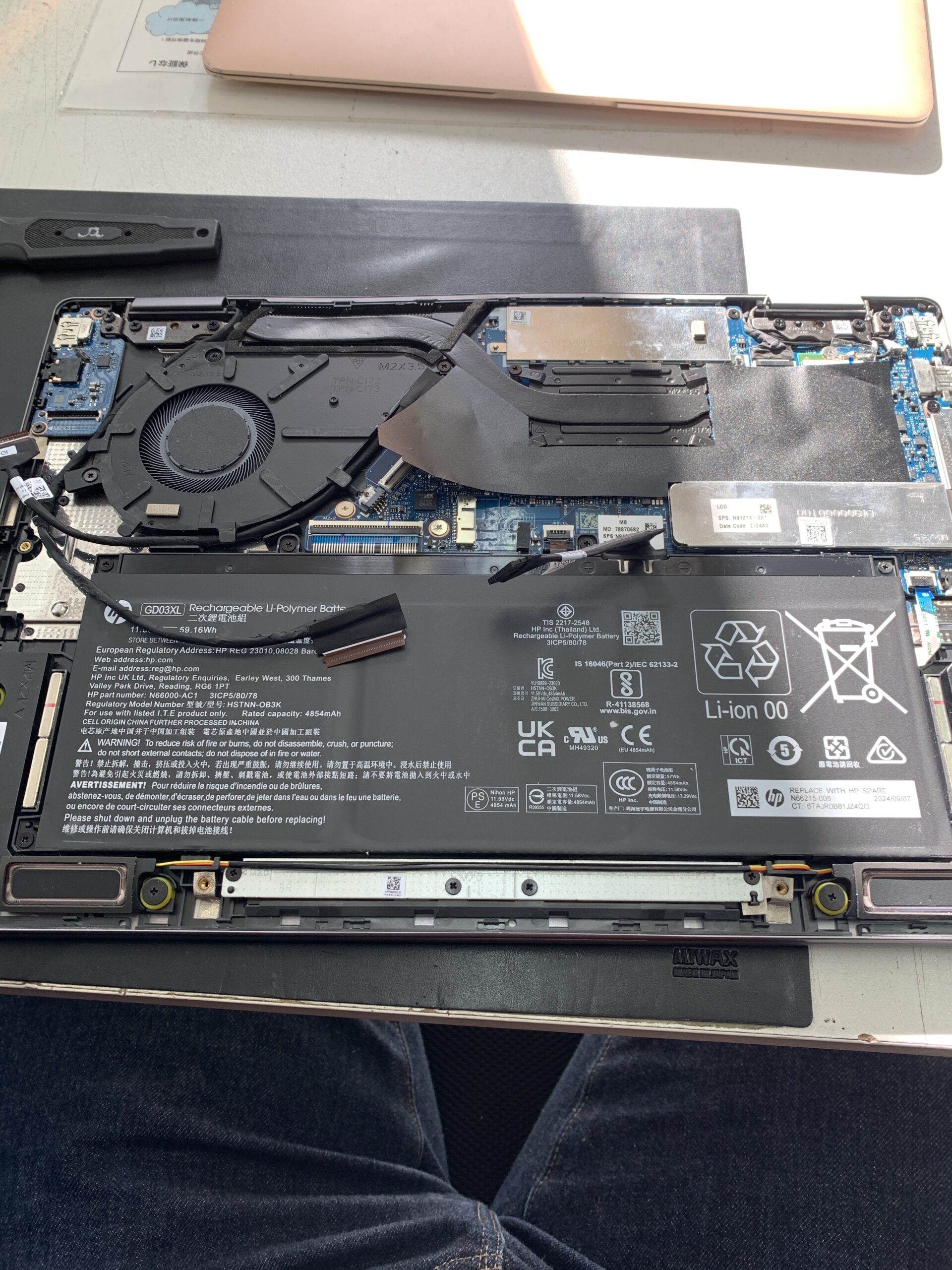 PCの画面修理もお任せ下さい！【練馬店】