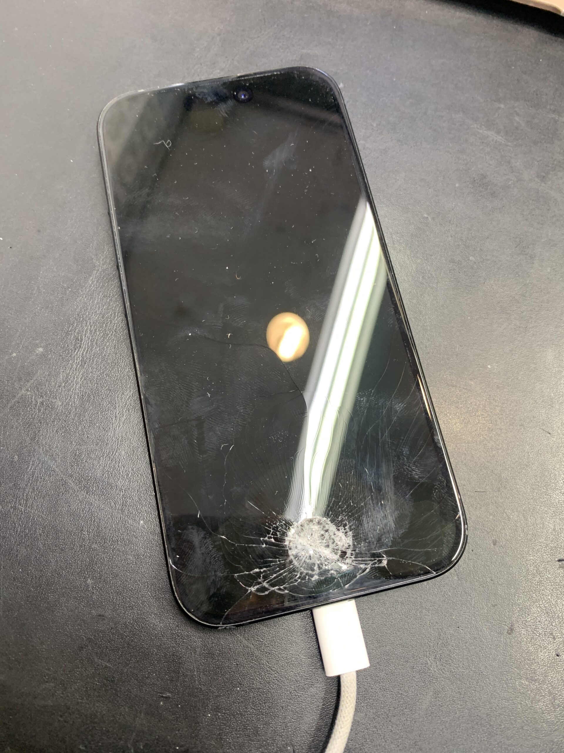 iPhone16の画面割れ・液晶不良は画面修理で即日解決【石神井公園店】